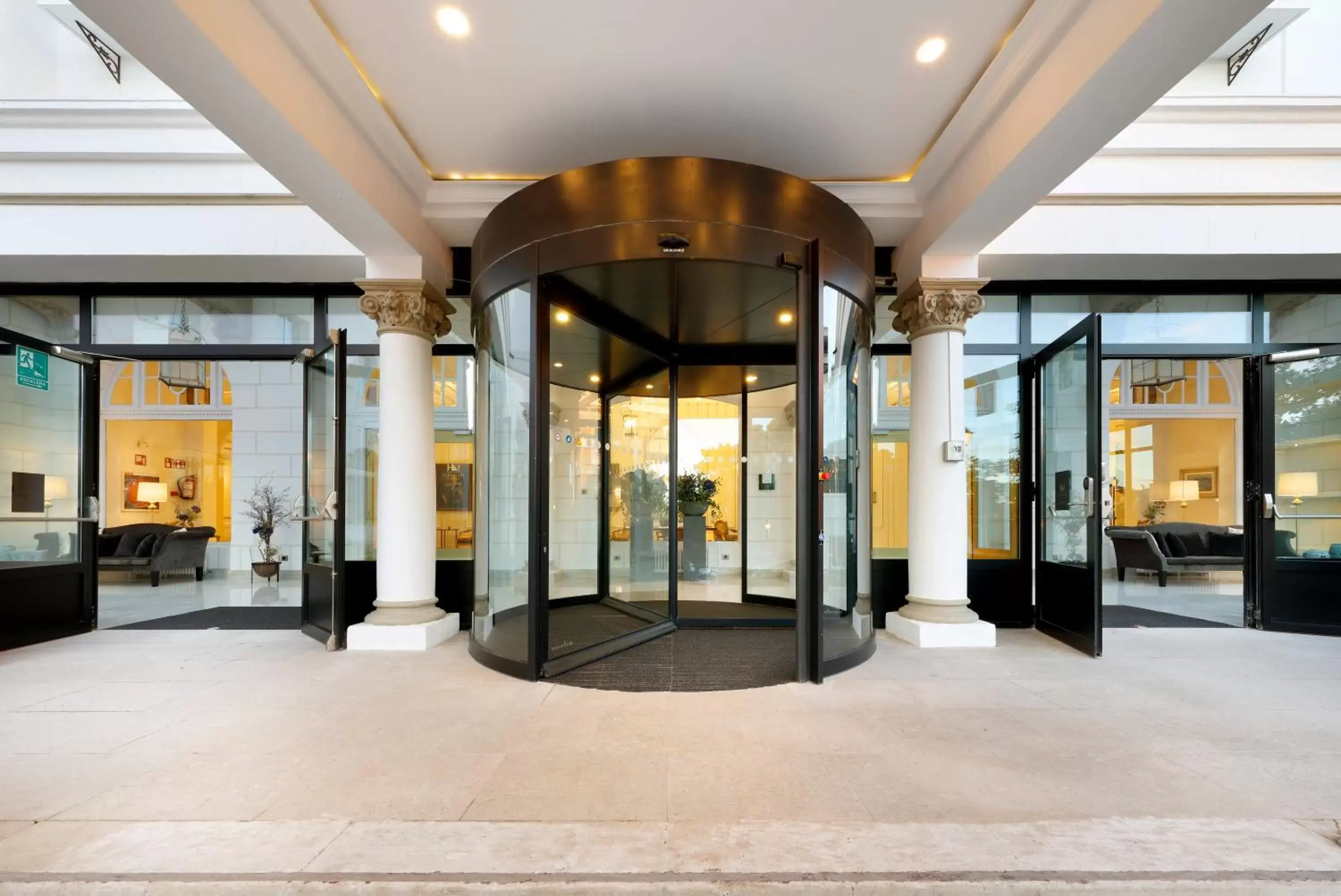 Facade/entrance in Eurostars Hotel Real