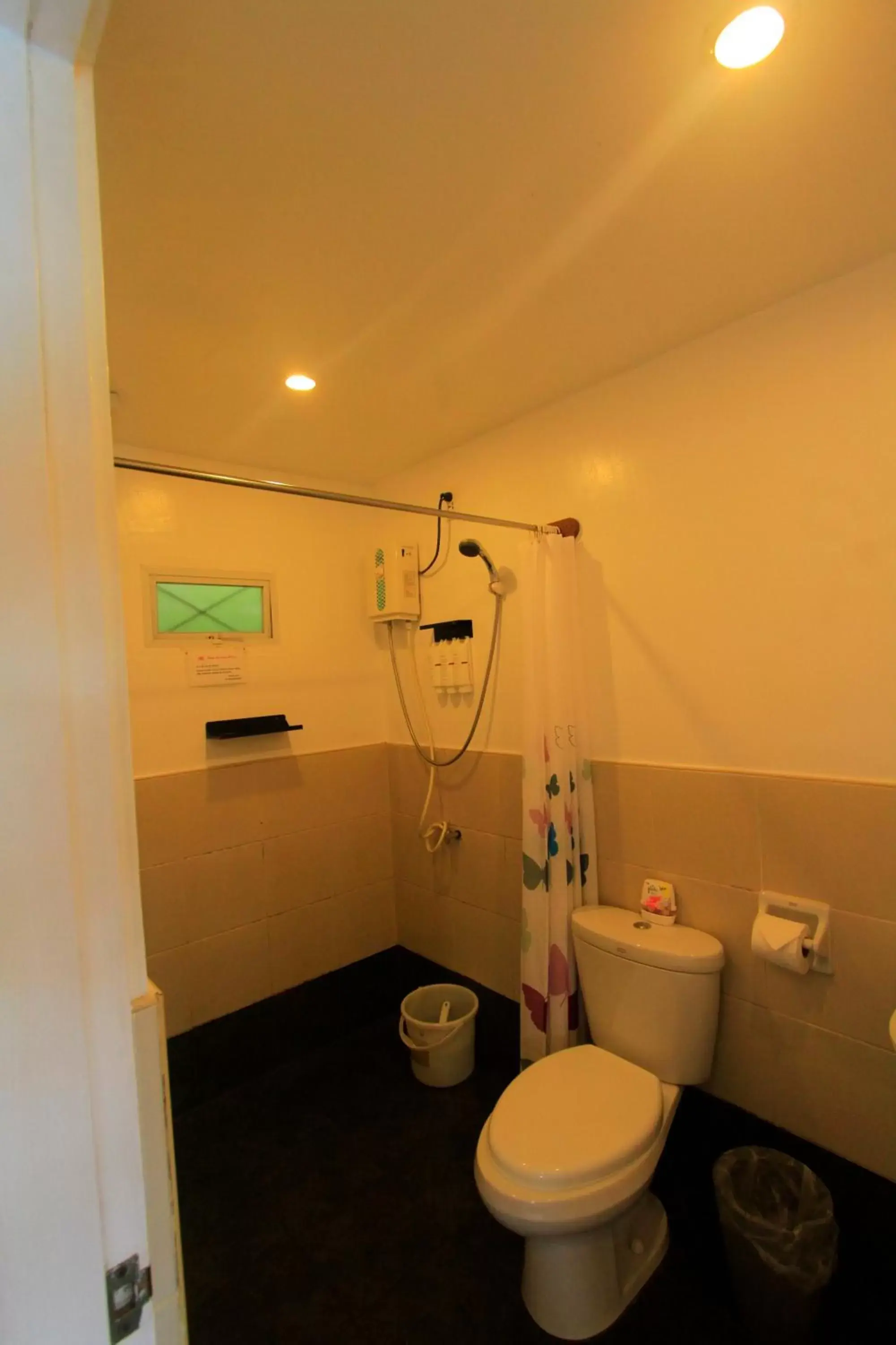 Bathroom in Sunz en Coron Resort