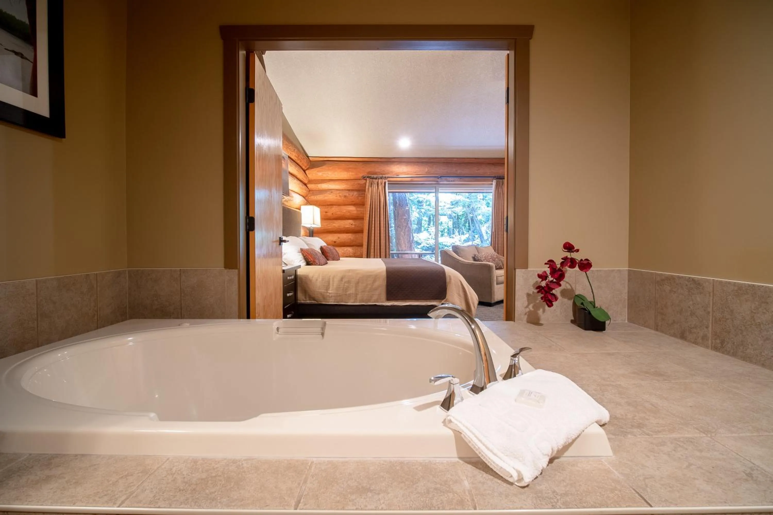 Bath in Tigh-Na-Mara Seaside Spa Resort