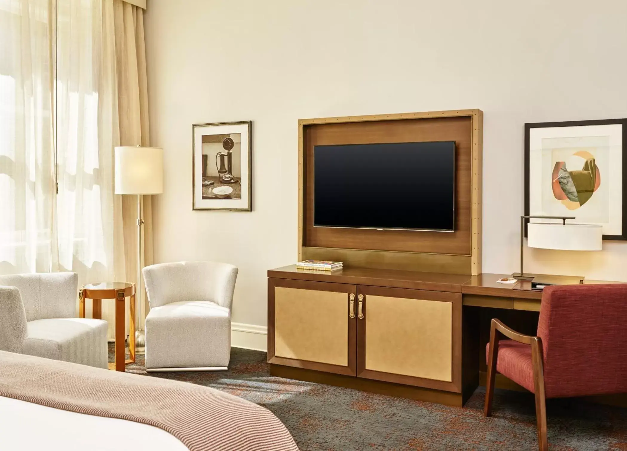 TV and multimedia, TV/Entertainment Center in Palace Hotel, a Luxury Collection Hotel, San Francisco