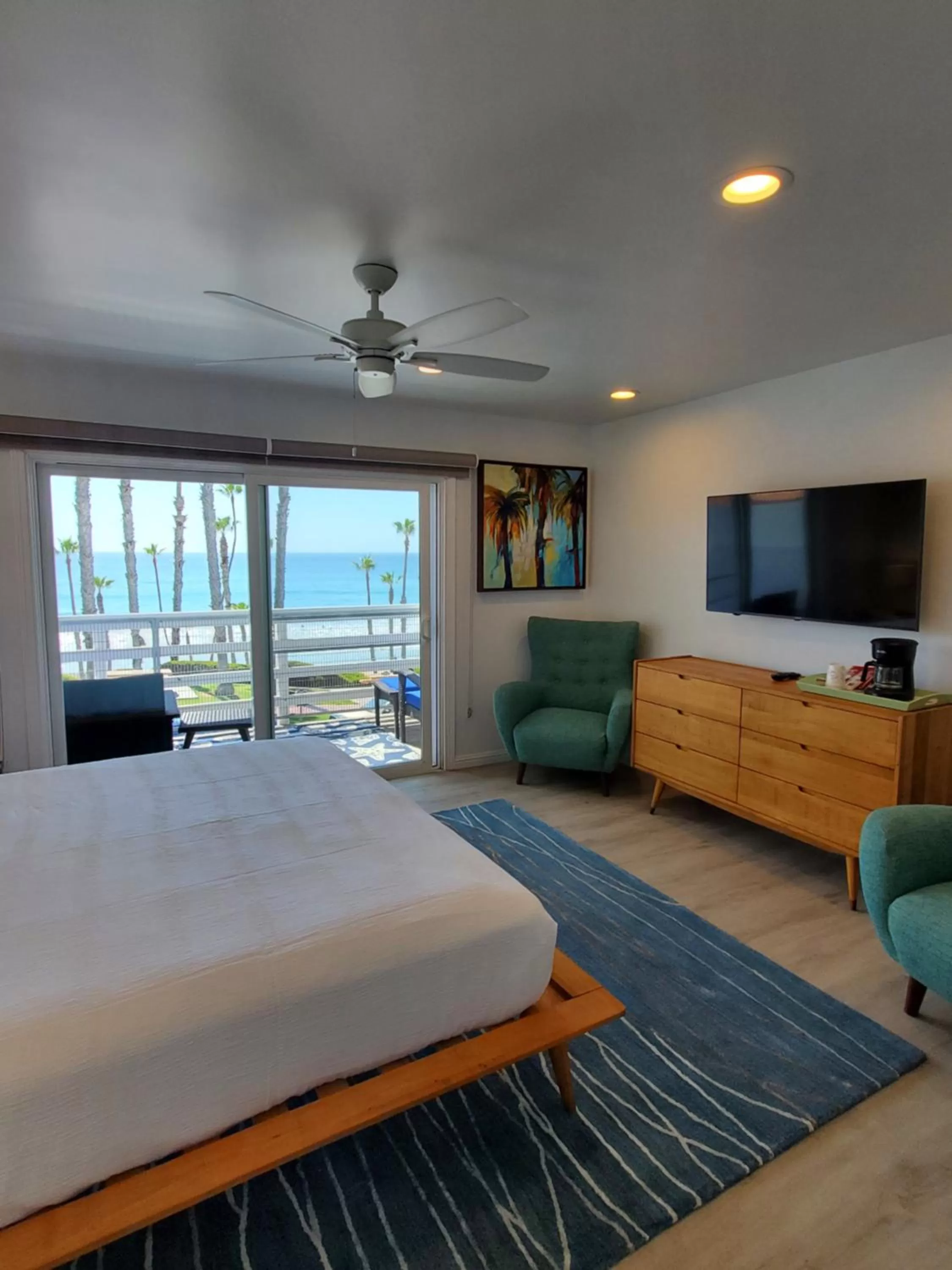 TV and multimedia, Bed in Sea Horse Resort