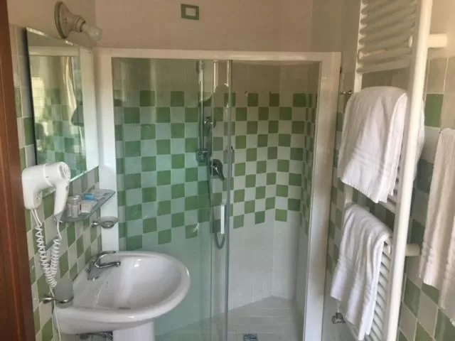 Bathroom in Bellamarina