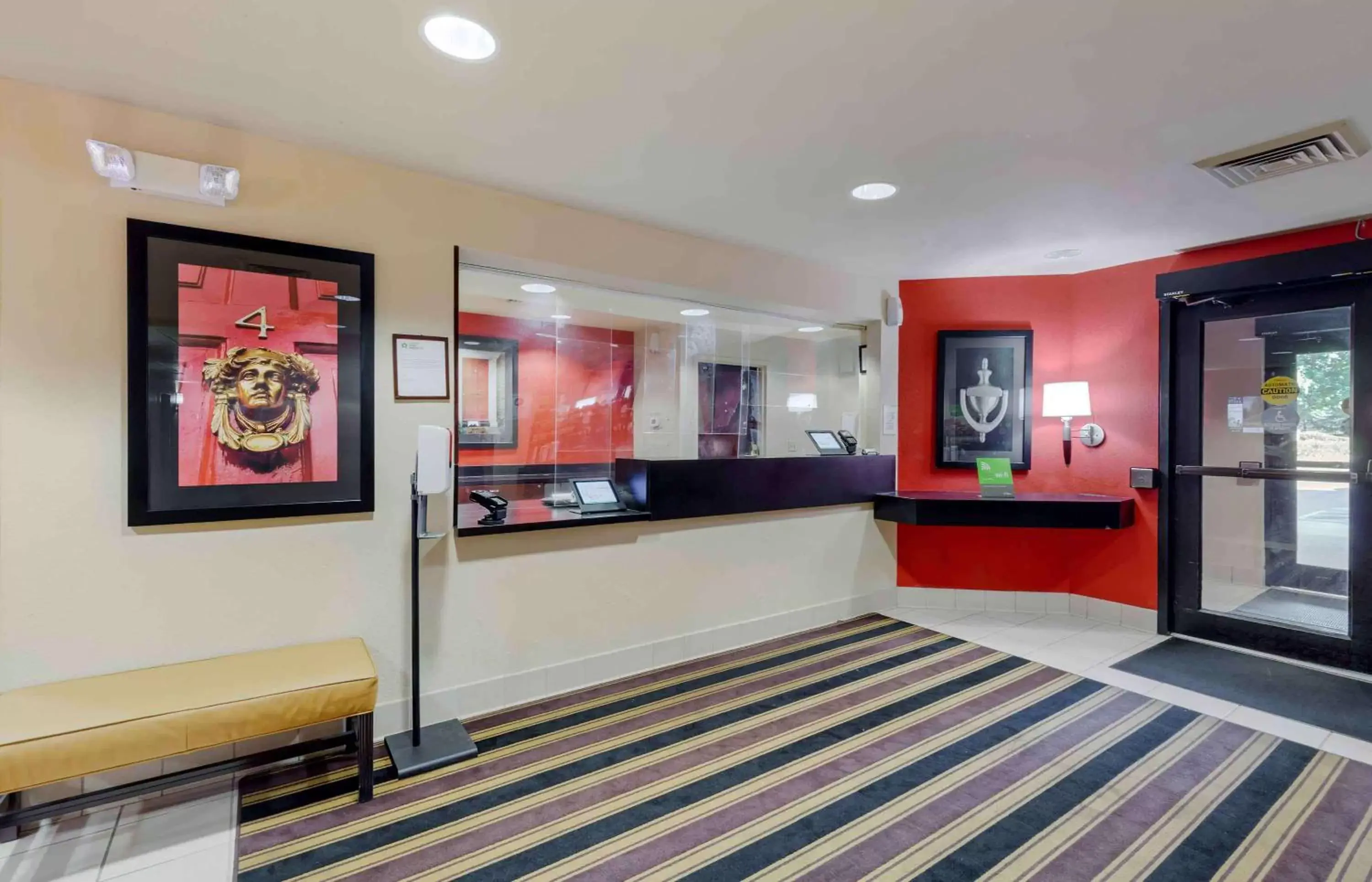 Lobby or reception, Lobby/Reception in Extended Stay America Suites - Washington, DC - Germantown - Milestone