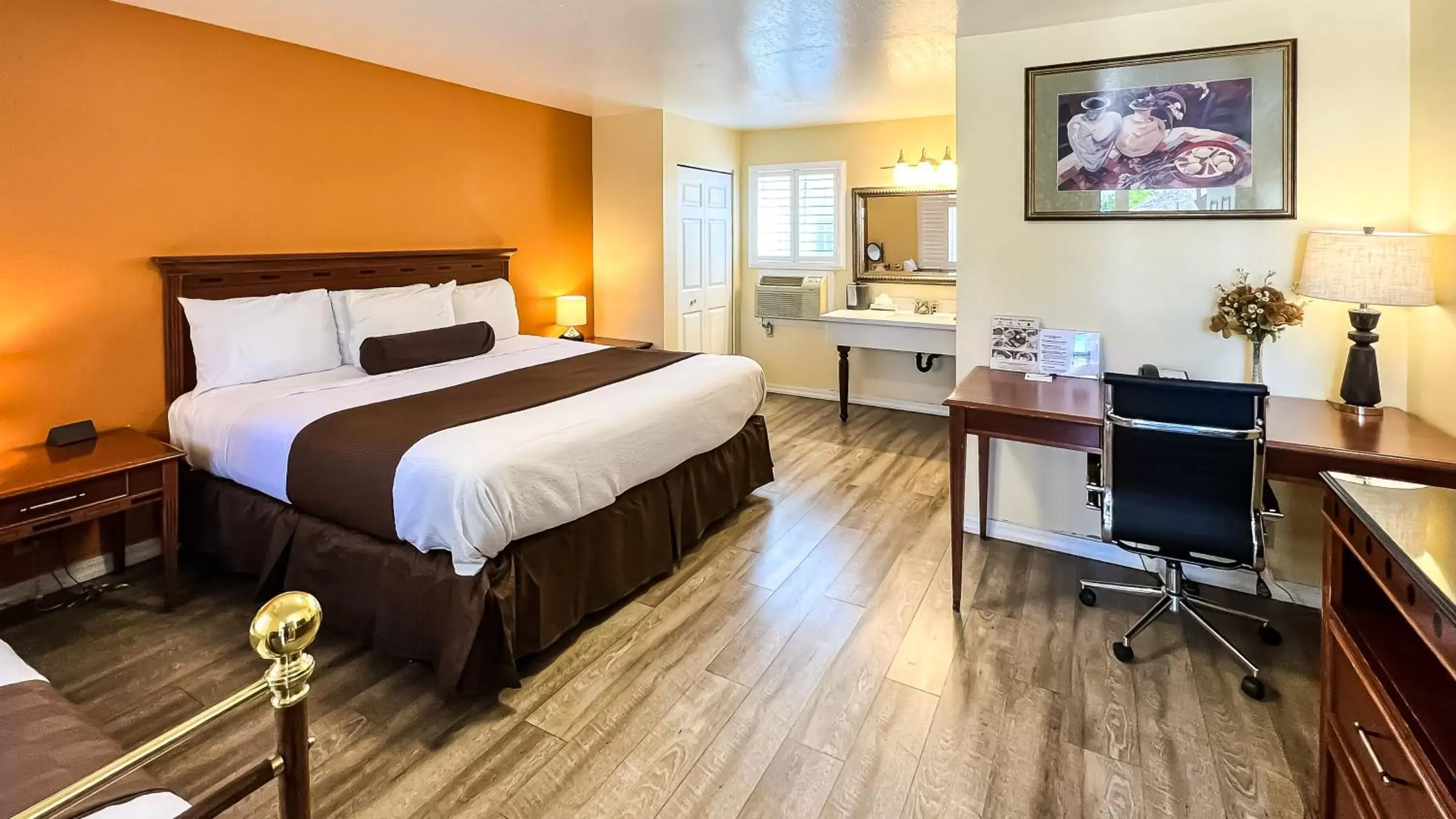 View (from property/room), Bed in The Old West Inn View (from property/room), Bed in The Old West Inn