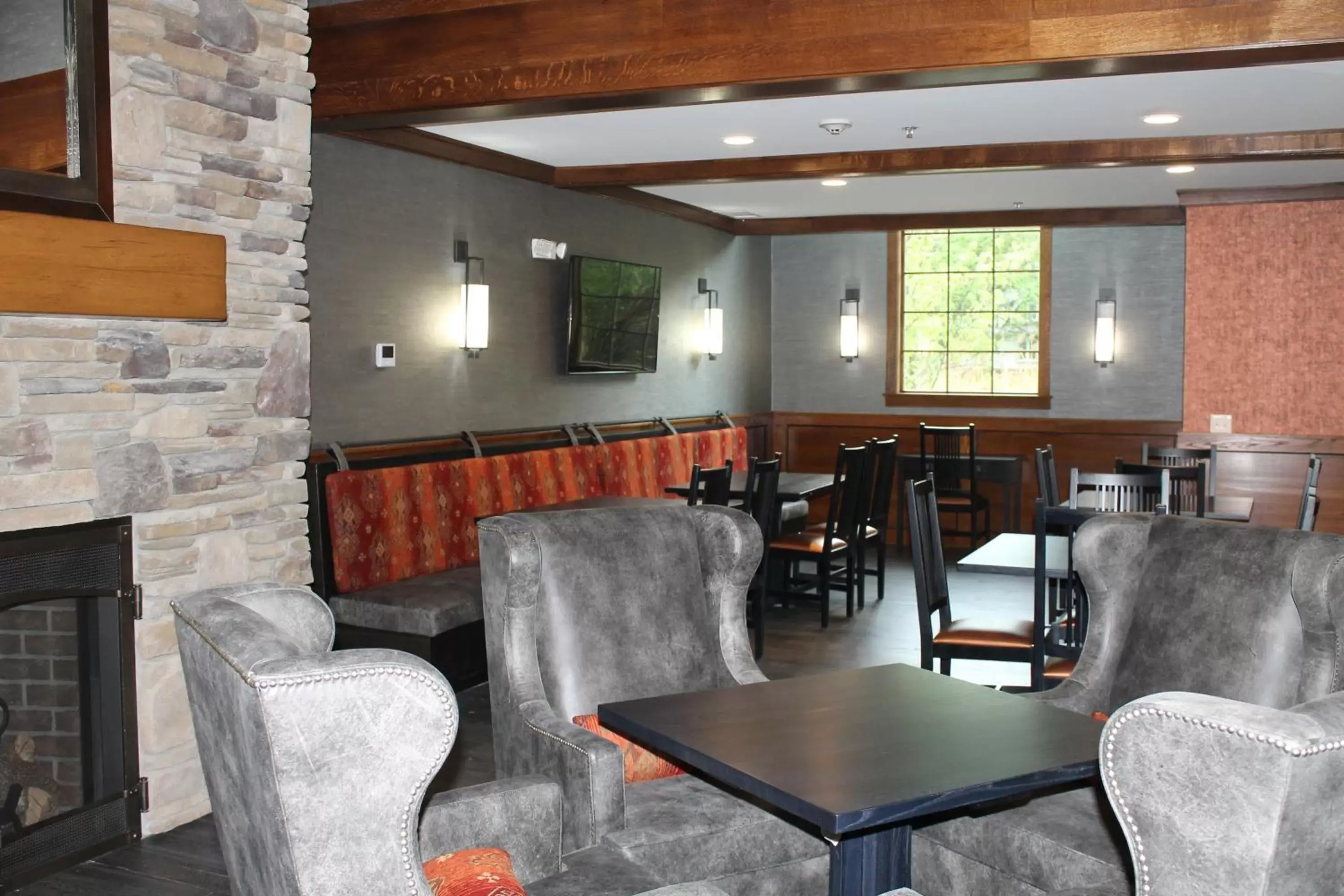 Lobby or reception, Restaurant/Places to Eat in The Craftsman Inn & Suites