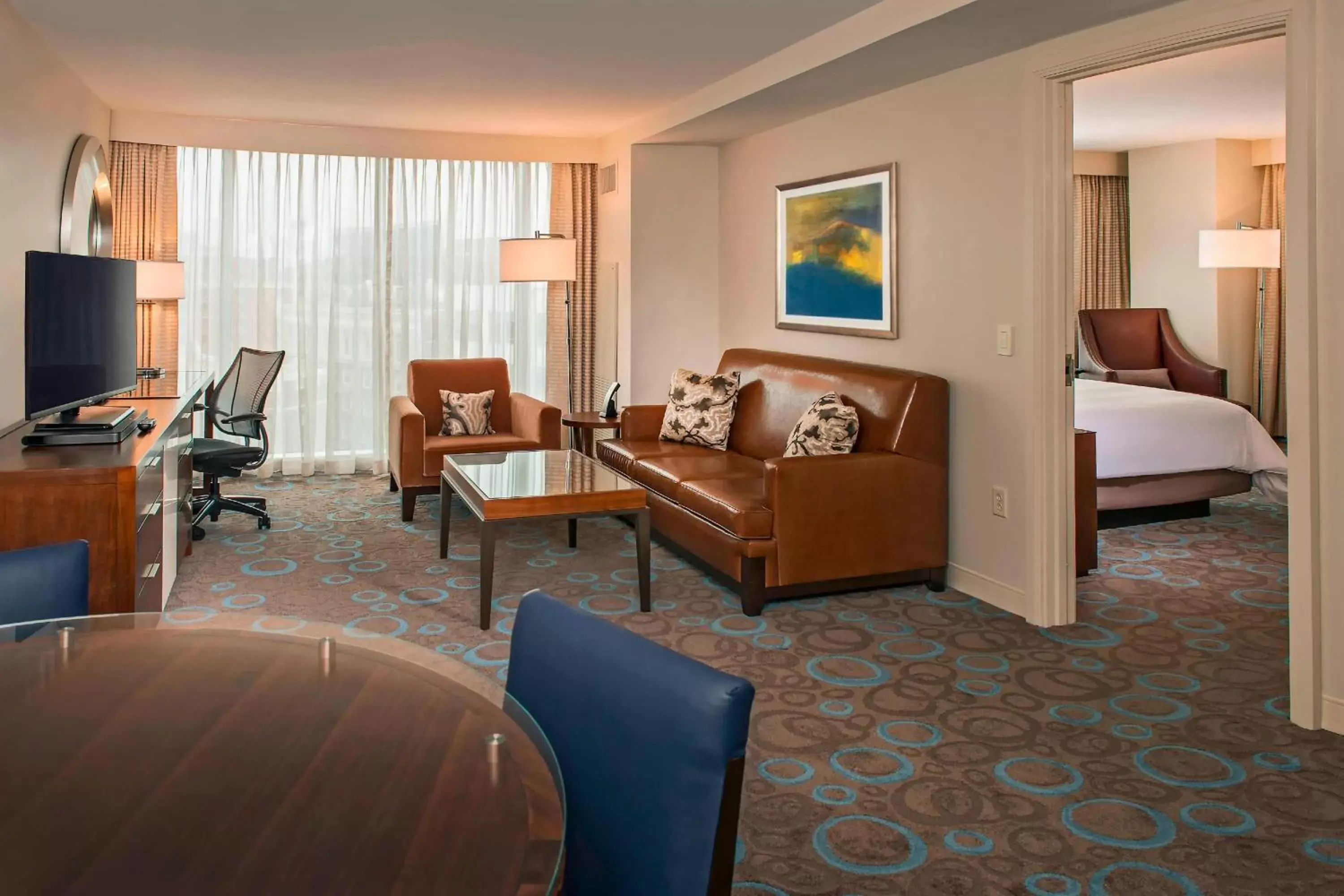 Living room, Seating Area in Marriott Marquis Washington, DC