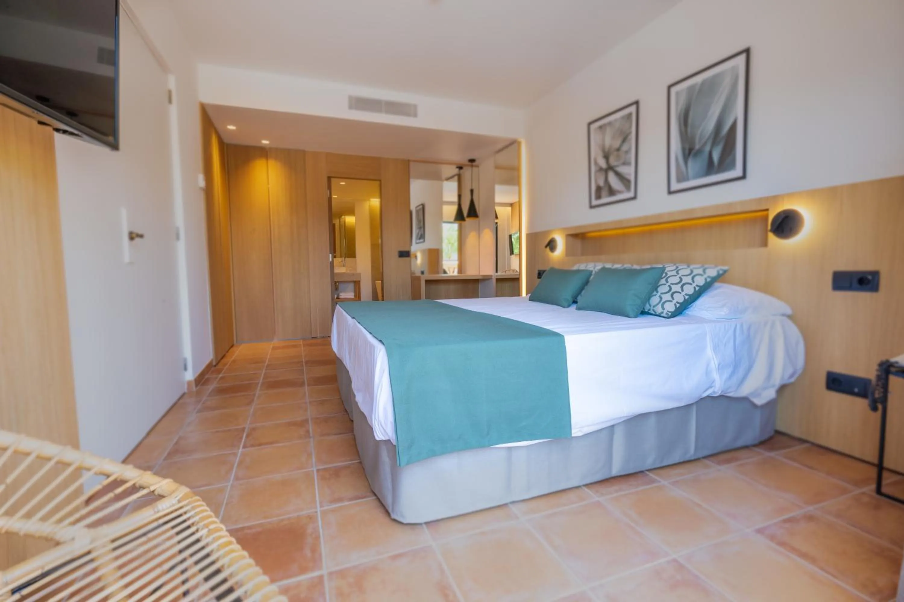 Bed in Mon Port Hotel & Spa