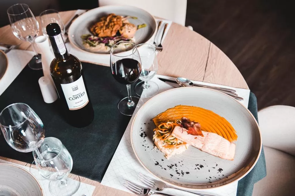 Restaurant/places to eat in Arche Hotel Lublin