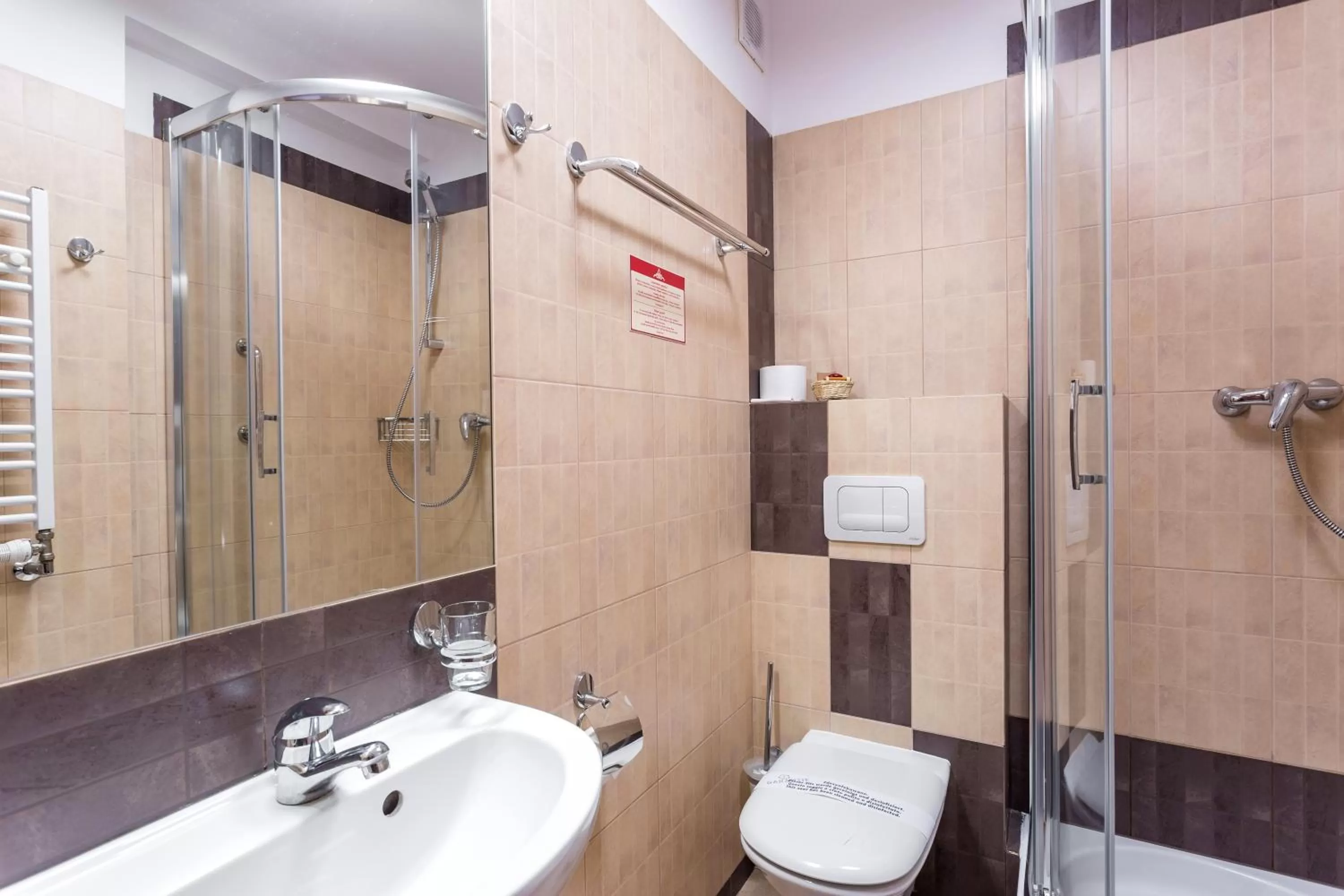 Shower in Hotel Relaks Wellness & SPA