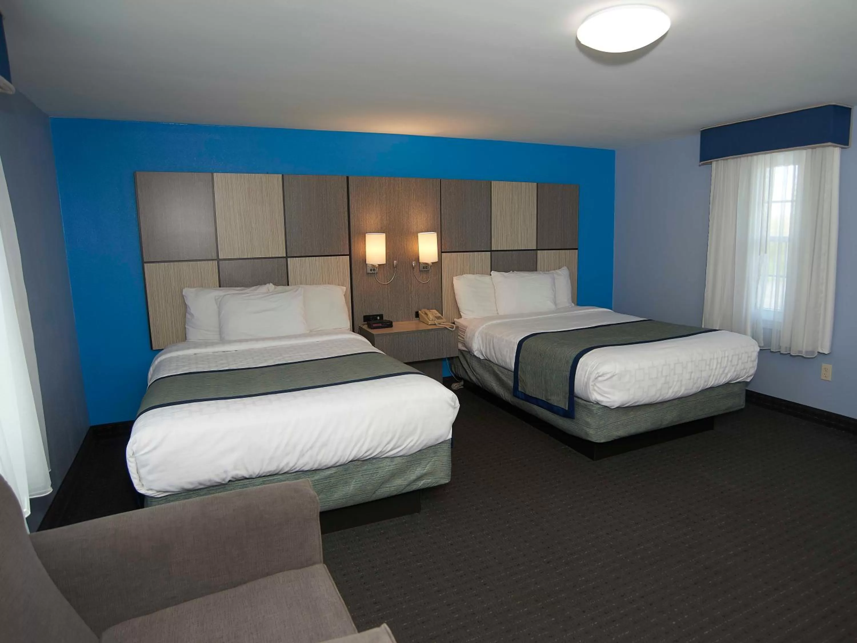 Bedroom, Bed in Sandwich Lodge & Resort