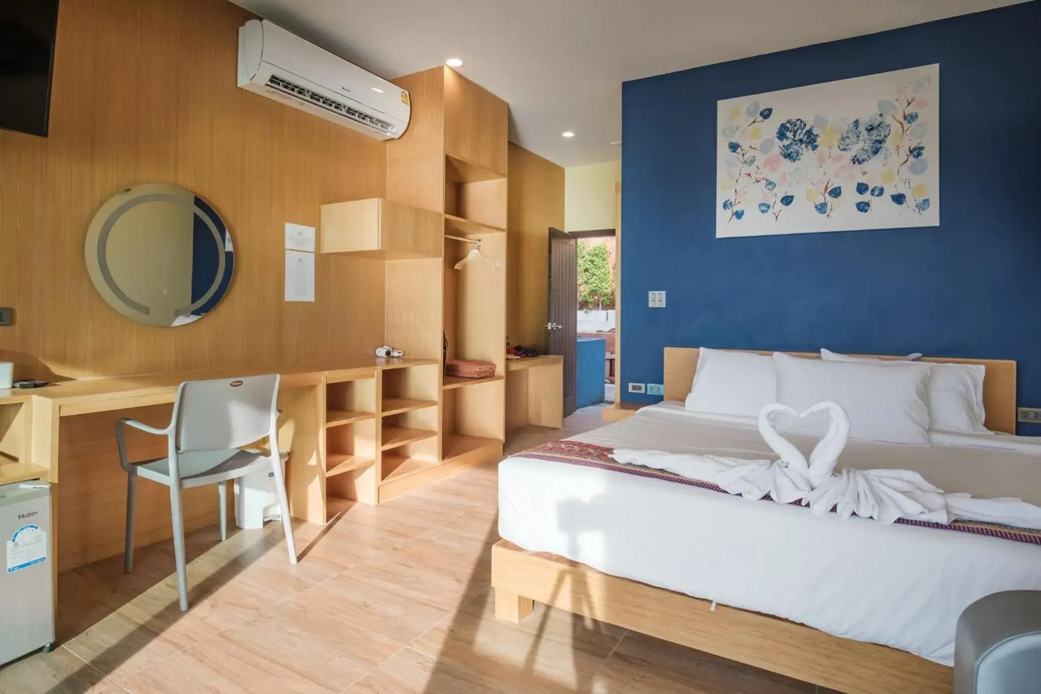 Bed in Cliff Lanta Suite-Koh Lanta Krabi