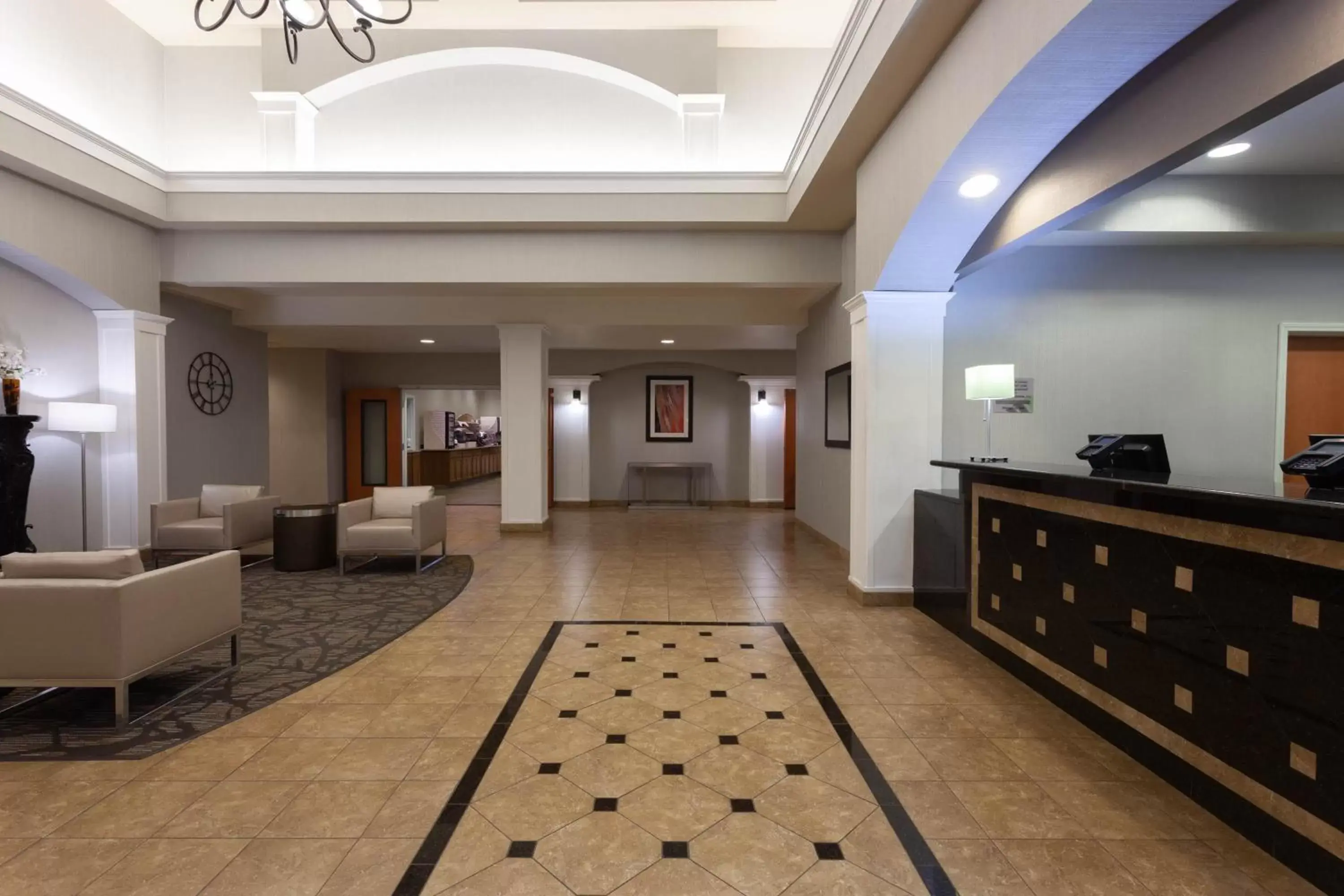 Lobby or reception in Wingate by Wyndham Moses Lake Lobby or reception in Wingate by Wyndham Moses Lake