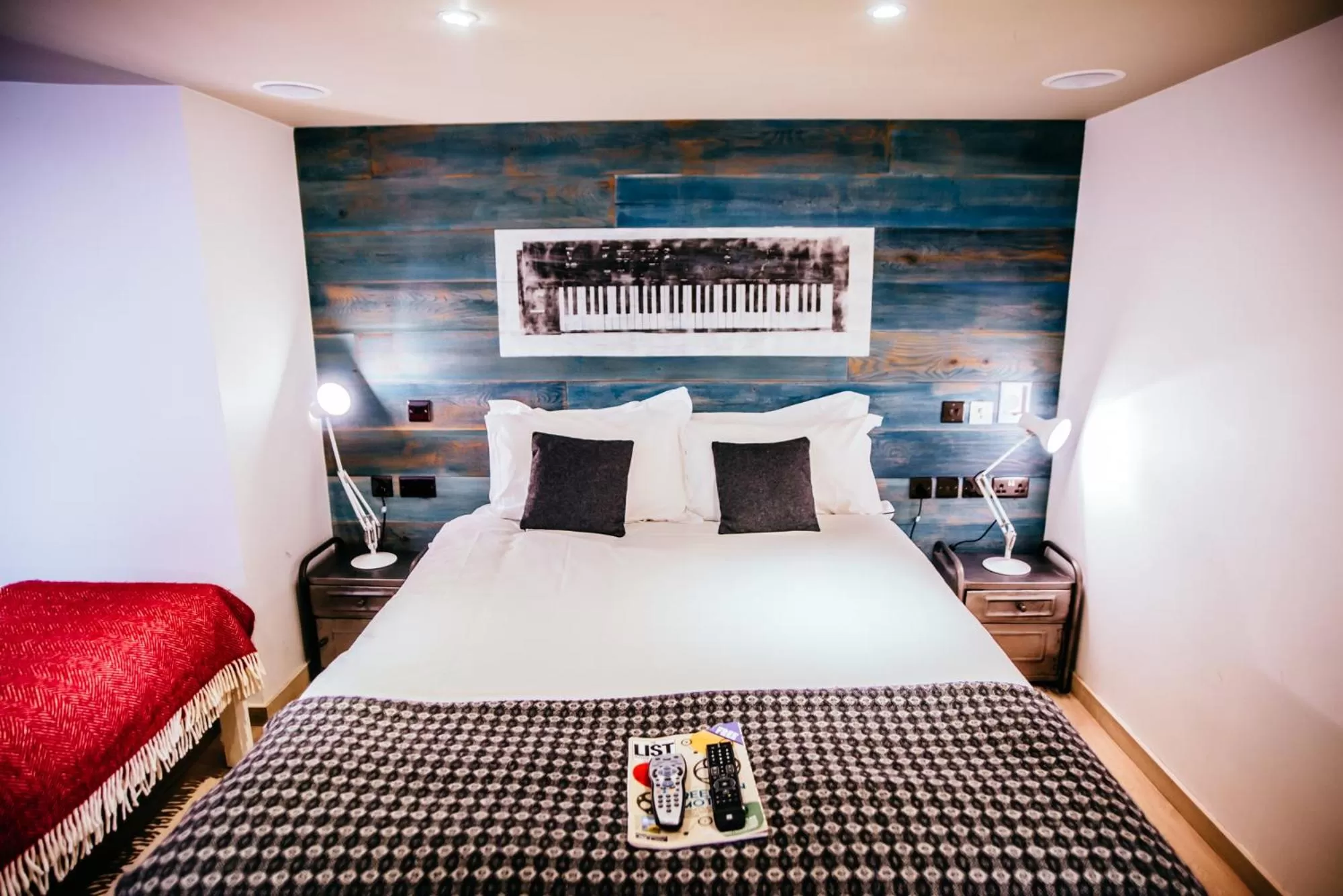 Photo of the whole room, Bed in Stay Central Hotel