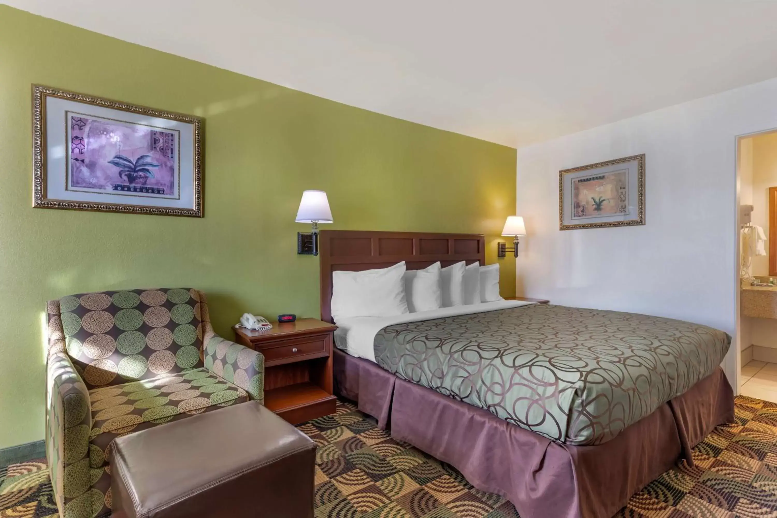 Bedroom, Bed in Best Western Caprock Inn Bedroom, Bed in Best Western Caprock Inn