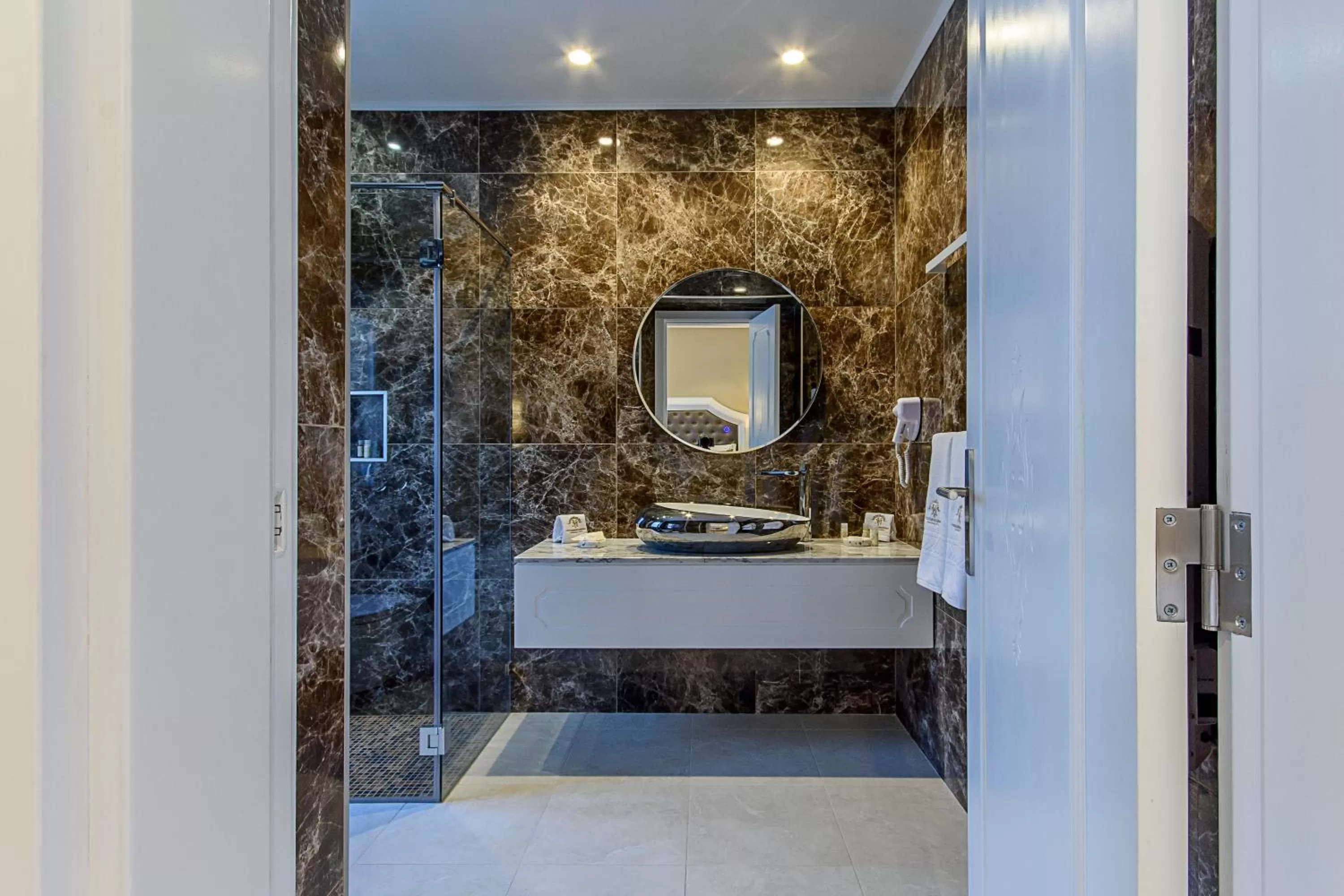 Bathroom in Villa Mariazinha Charming Hotel