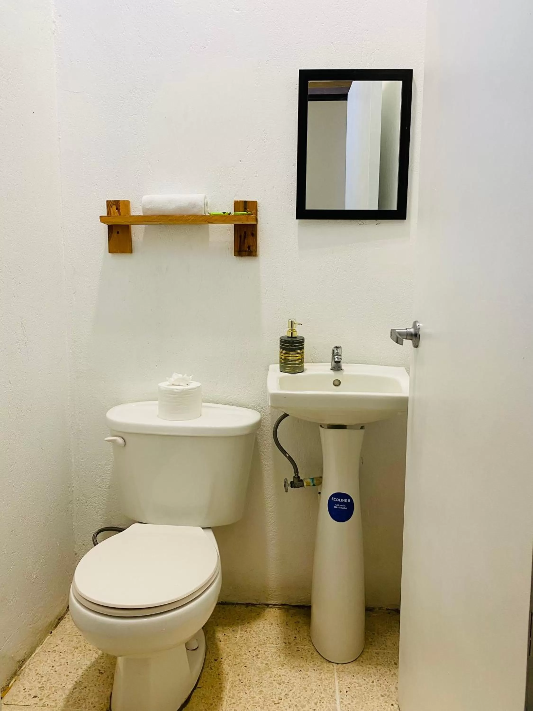 Bathroom in Hotel Adventure Lodge