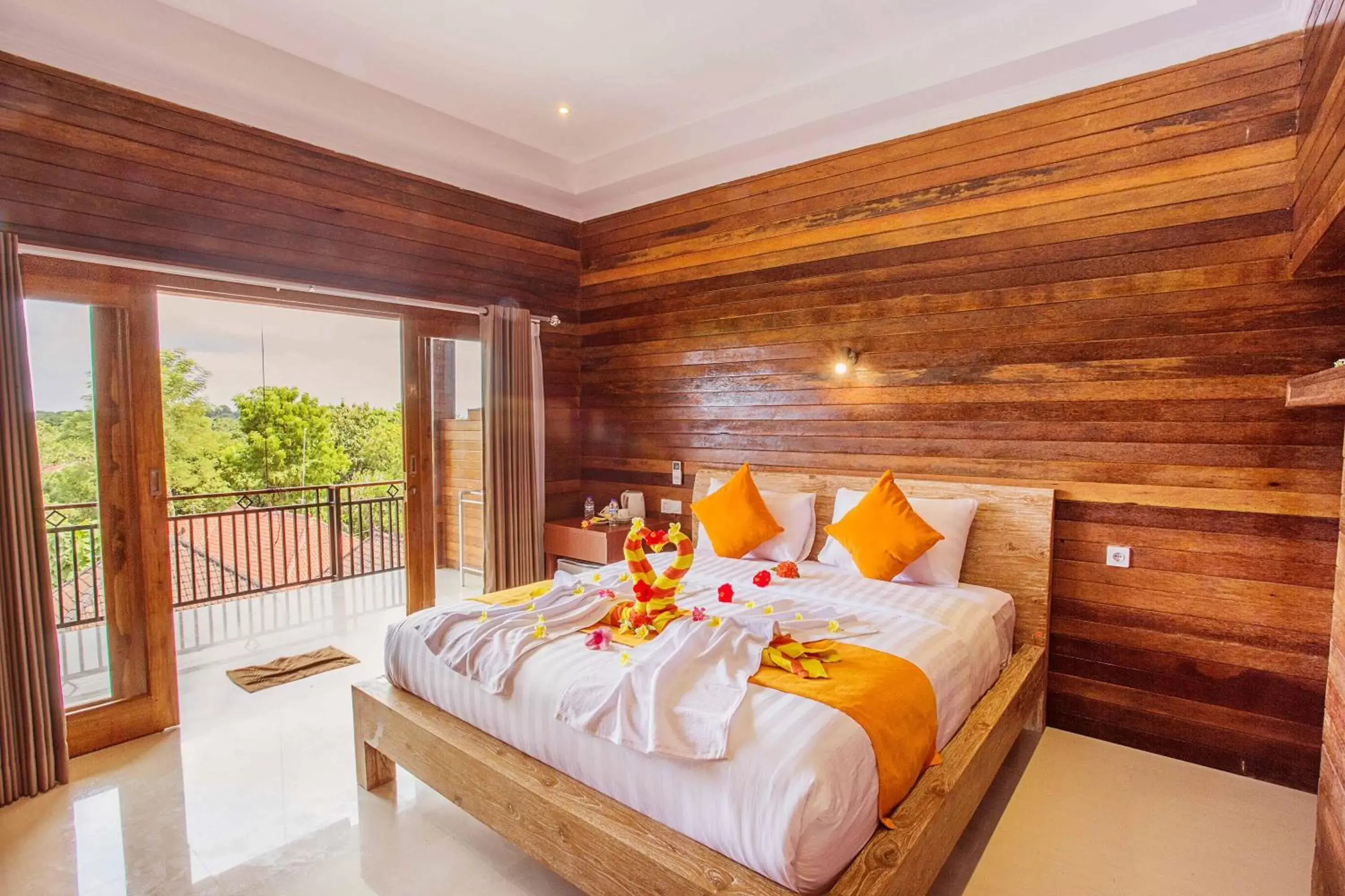 Bed in Dinatah Lembongan Villas