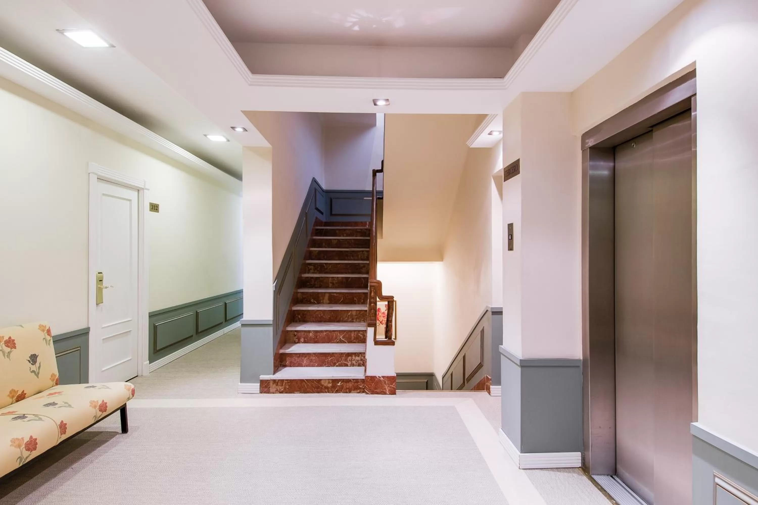 Decorative detail in Anacapri