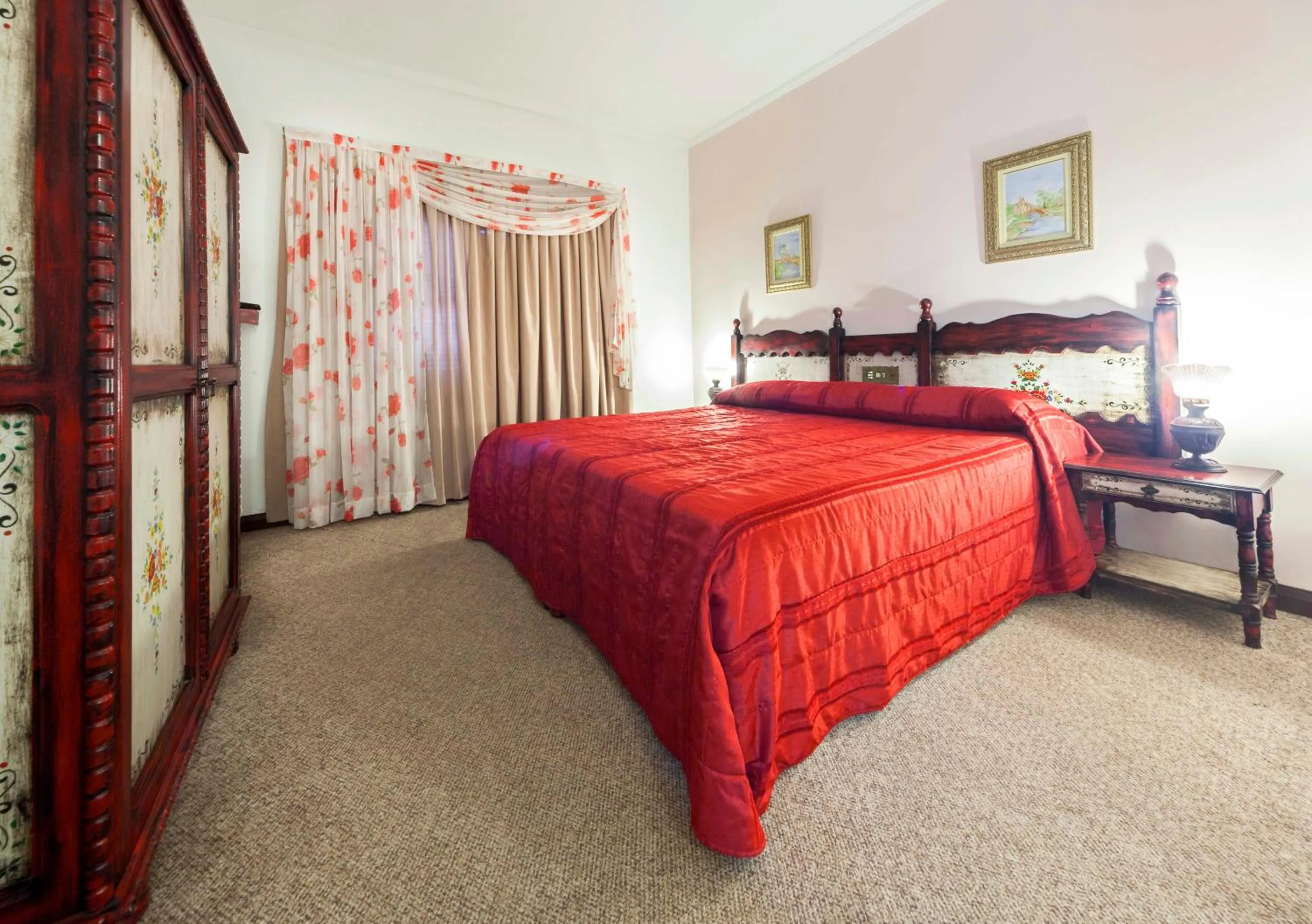 Photo of the whole room, Bed in Hotel Tannenhof