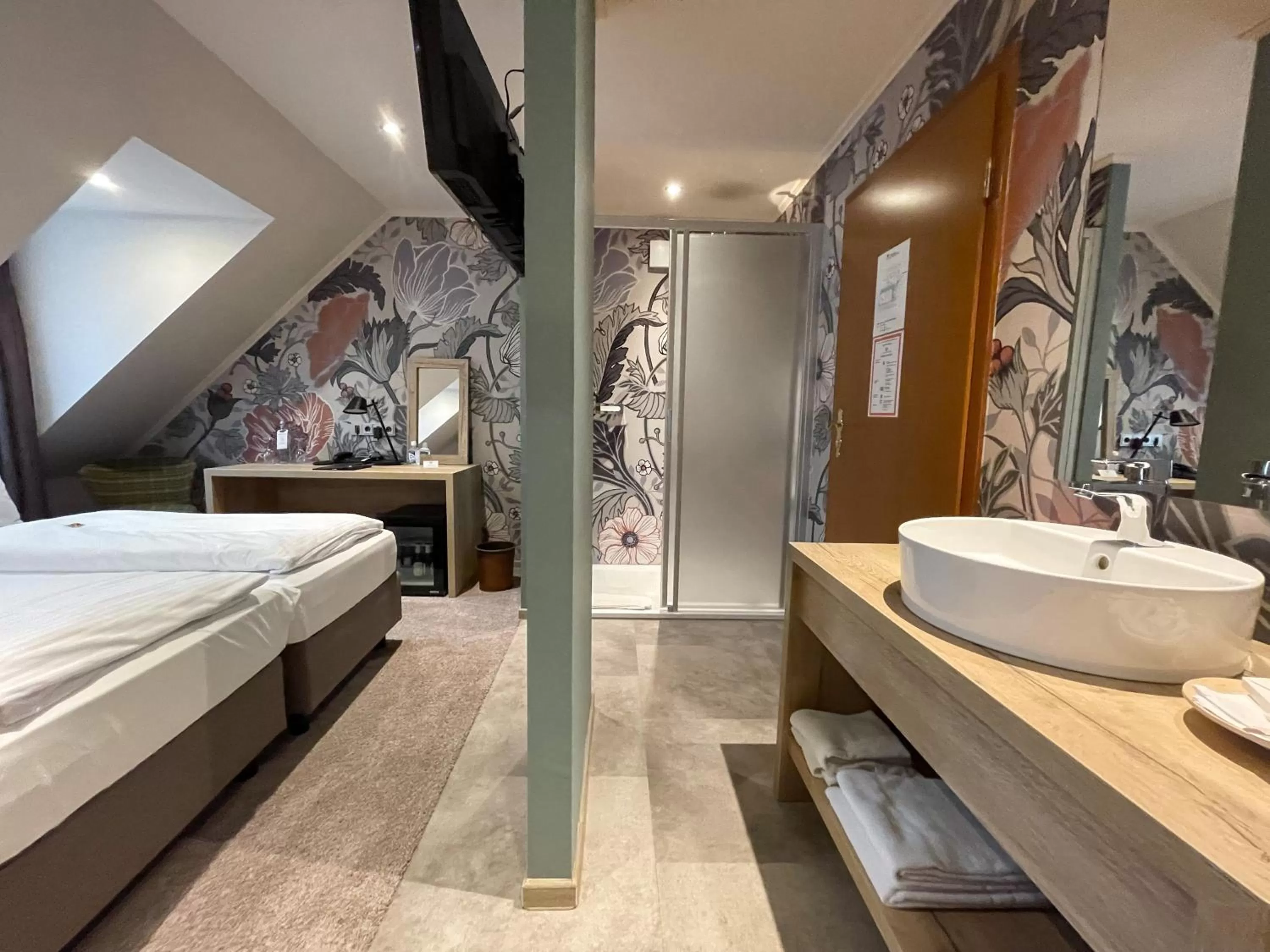 Bed in Hotel Germania