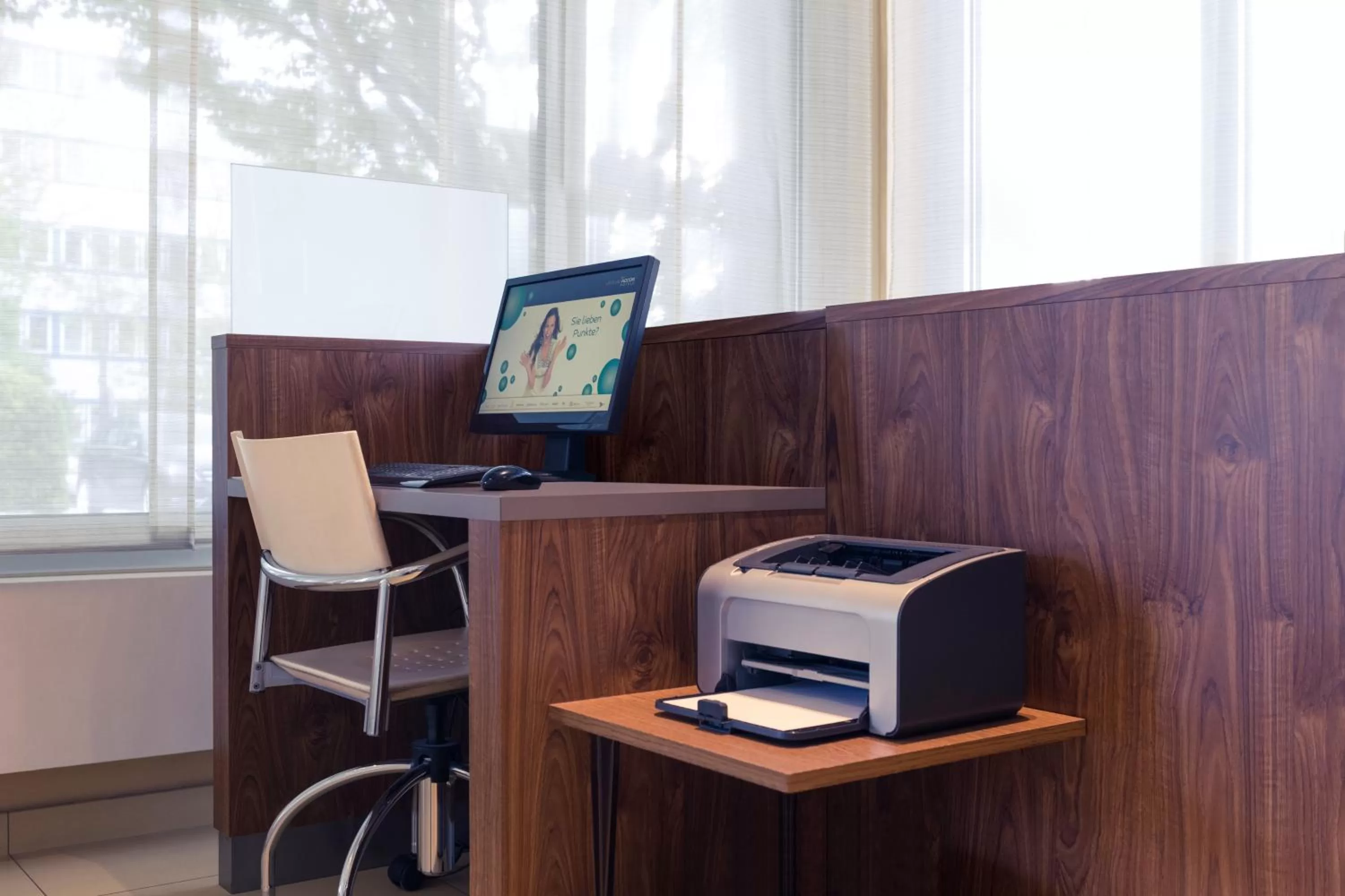 Communal lounge/ TV room in Mercure Stuttgart Sindelfingen an der Messe