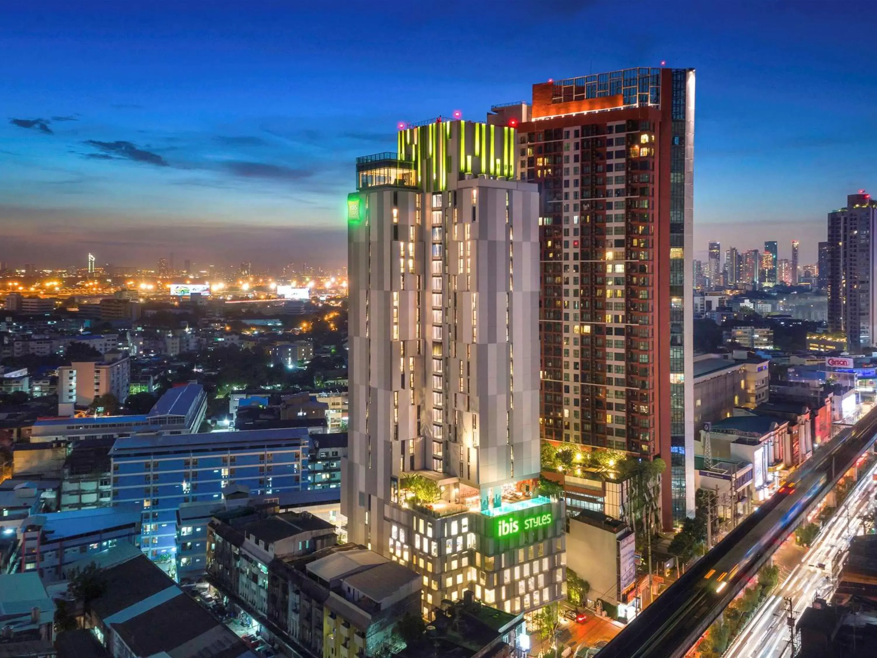 Property building, City View in ibis Styles Bangkok Sukhumvit Phra Khanong