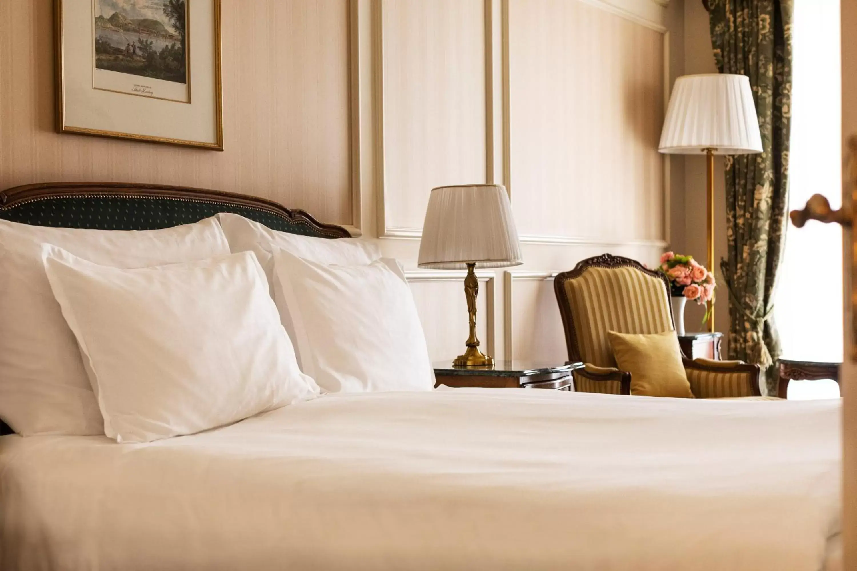 Premium King Room with Boulevard View in Grand Hotel Wien Premium King Room with Boulevard View in Grand Hotel Wien