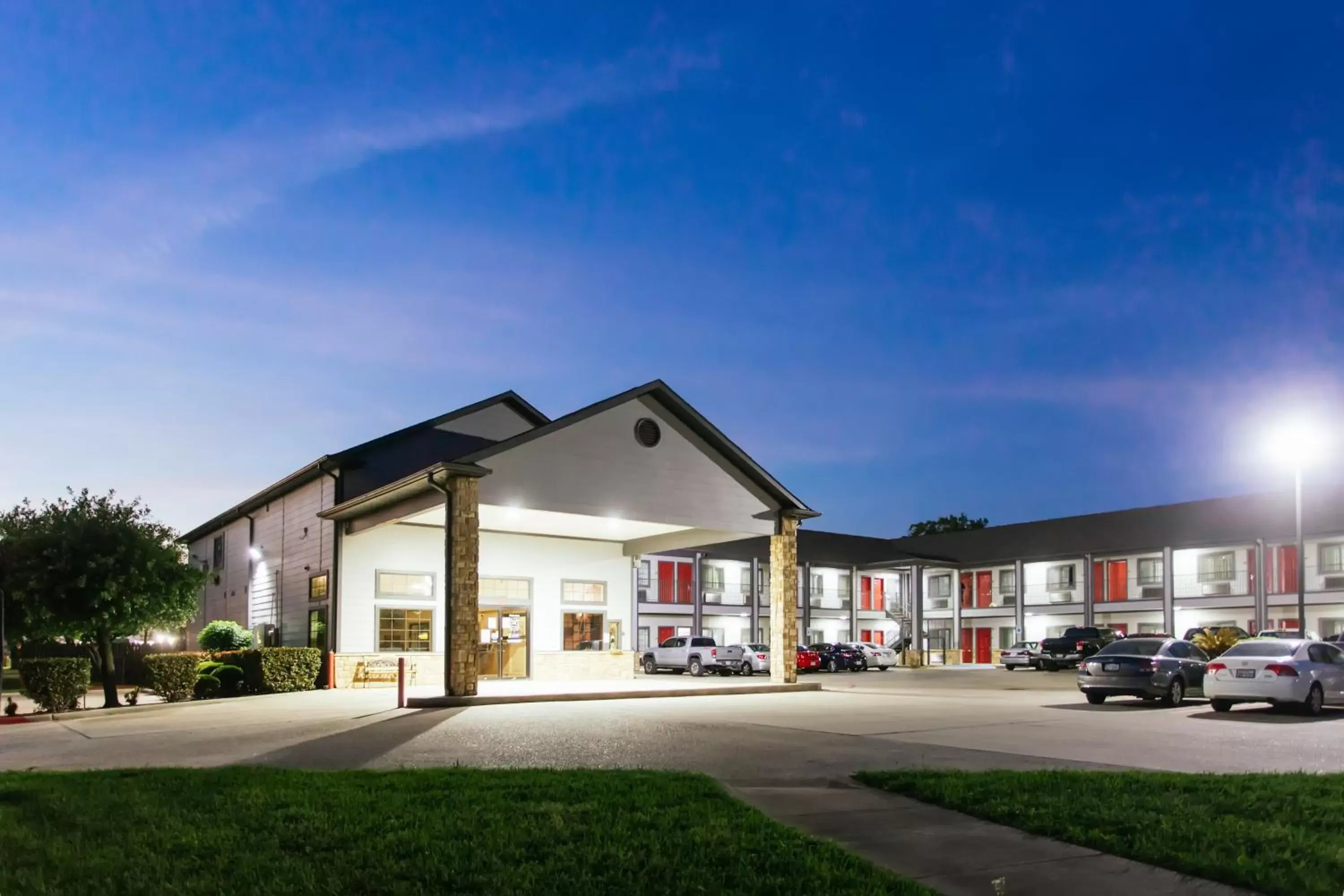 Property Building in Palace Inn and Suites Baytown