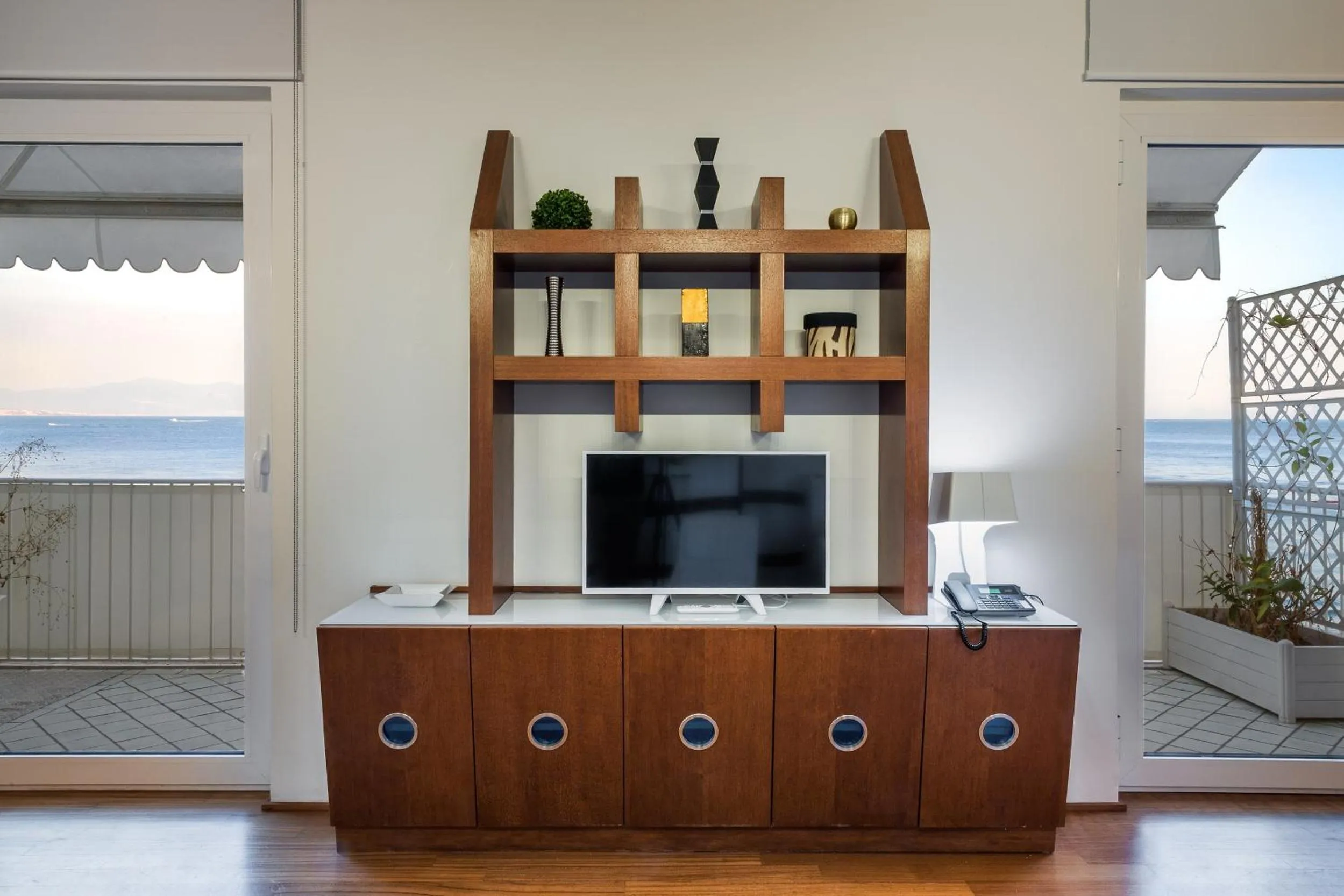 Decorative detail in LHP Suite Posillipo