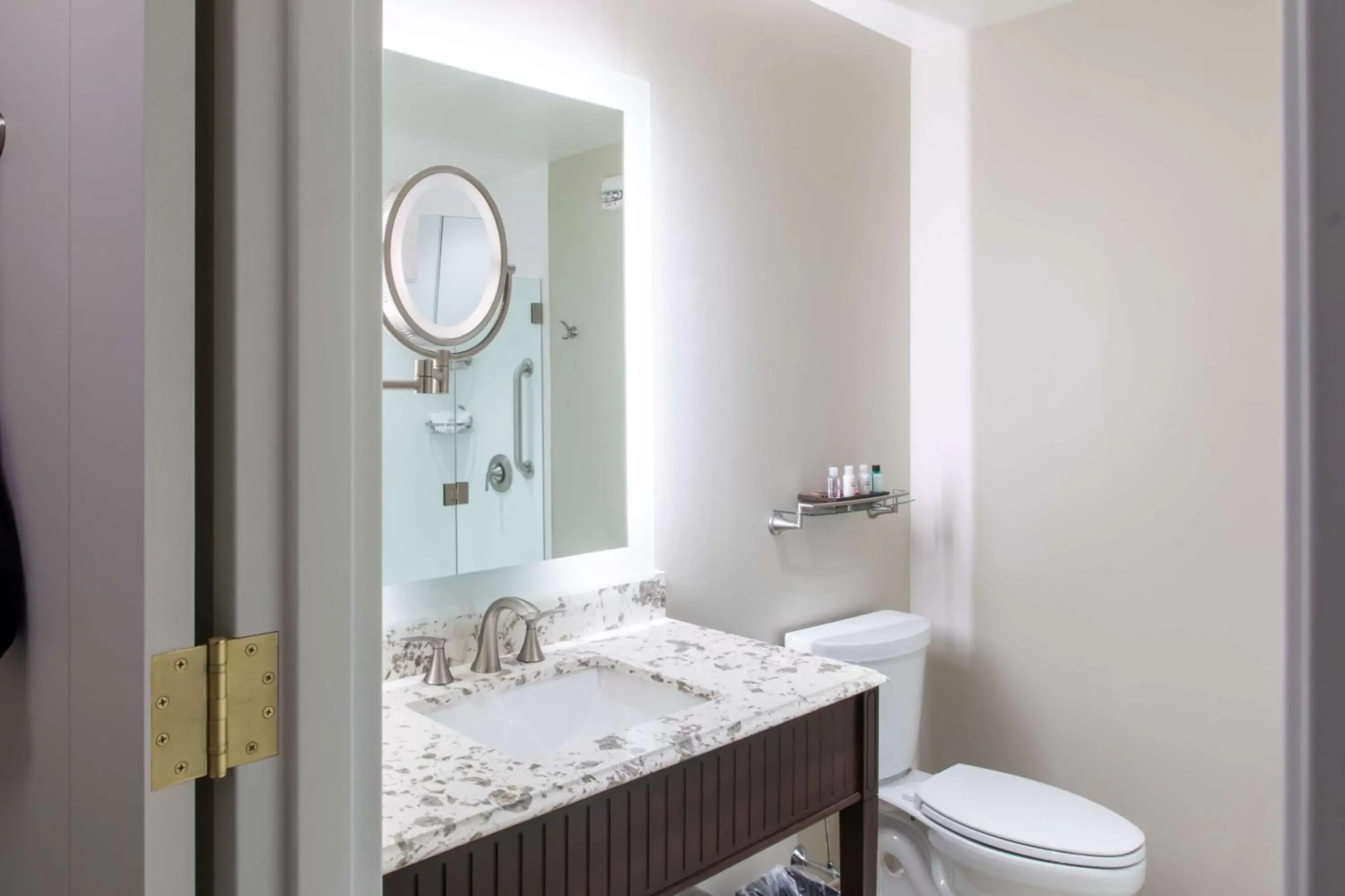 Bedroom, Bathroom in Independence Park Hotel, Premier Collection