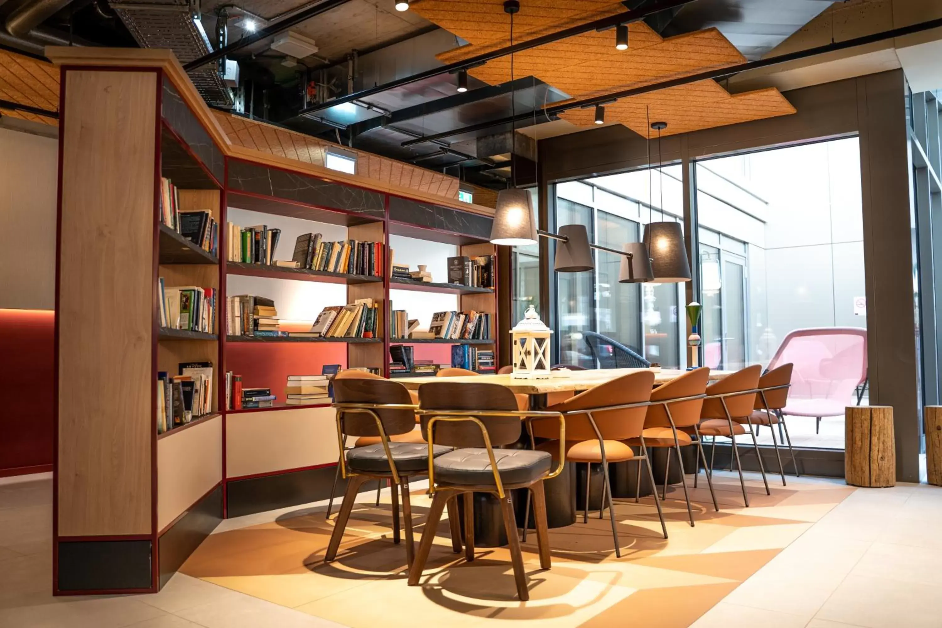 Lounge or bar, Lounge/Bar in ibis Styles Zurich City Center