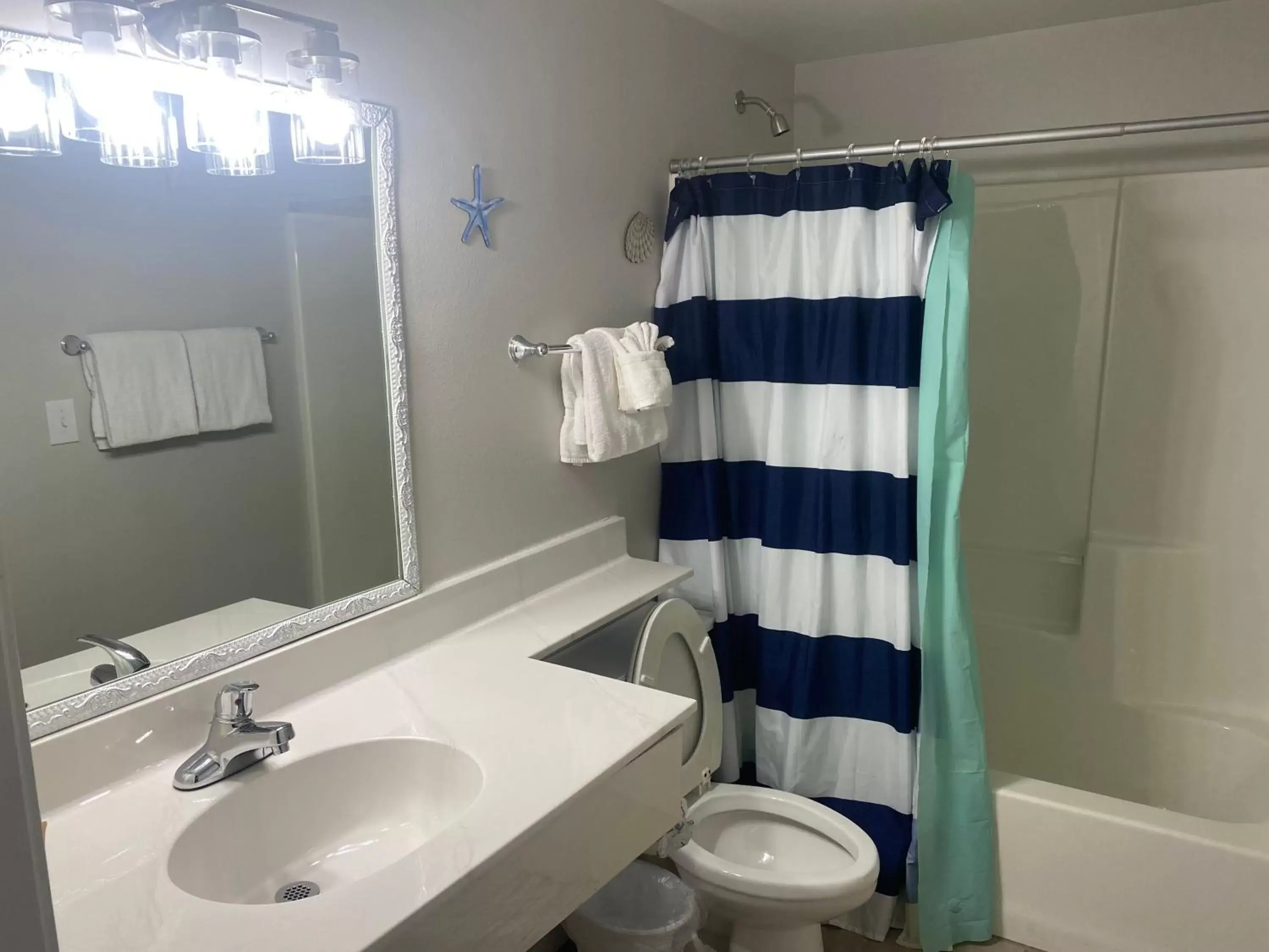 Bathroom in Shores of Panama Resort