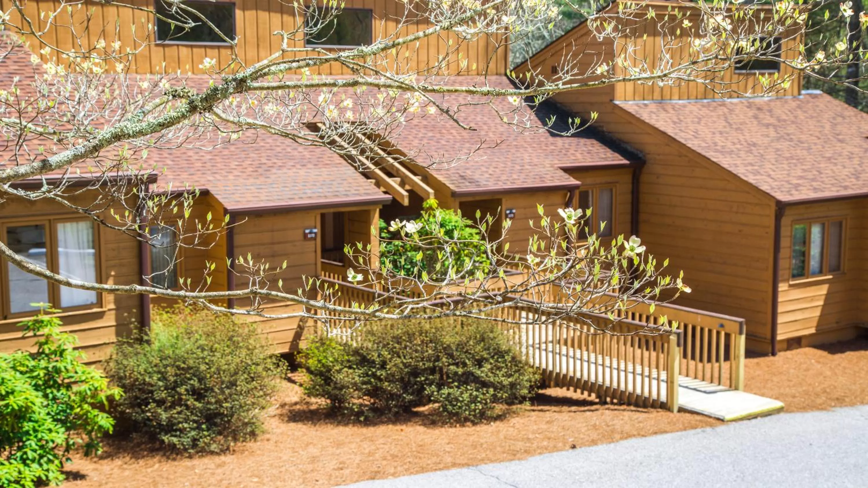 Property building in Fairway Forest