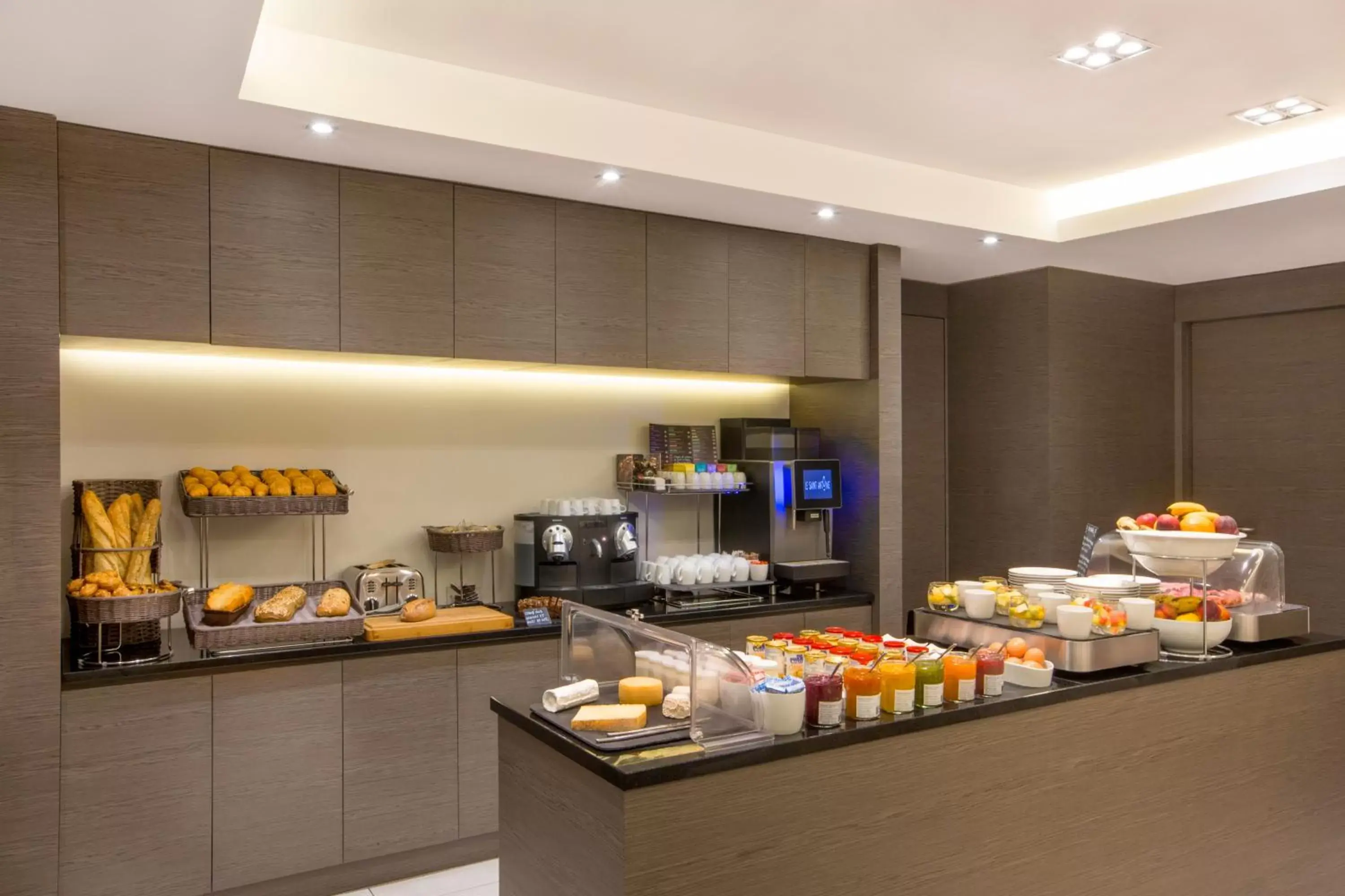 Breakfast, Food in BW Premier Collection Le Saint Antoine Hotel et Spa