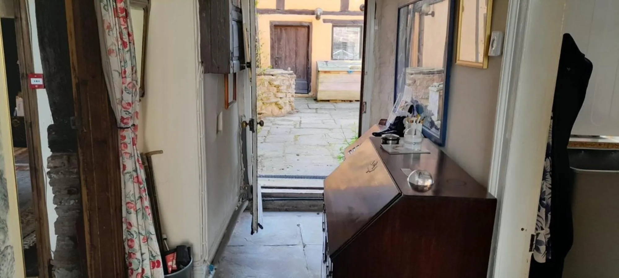 The Old Court House Guest House