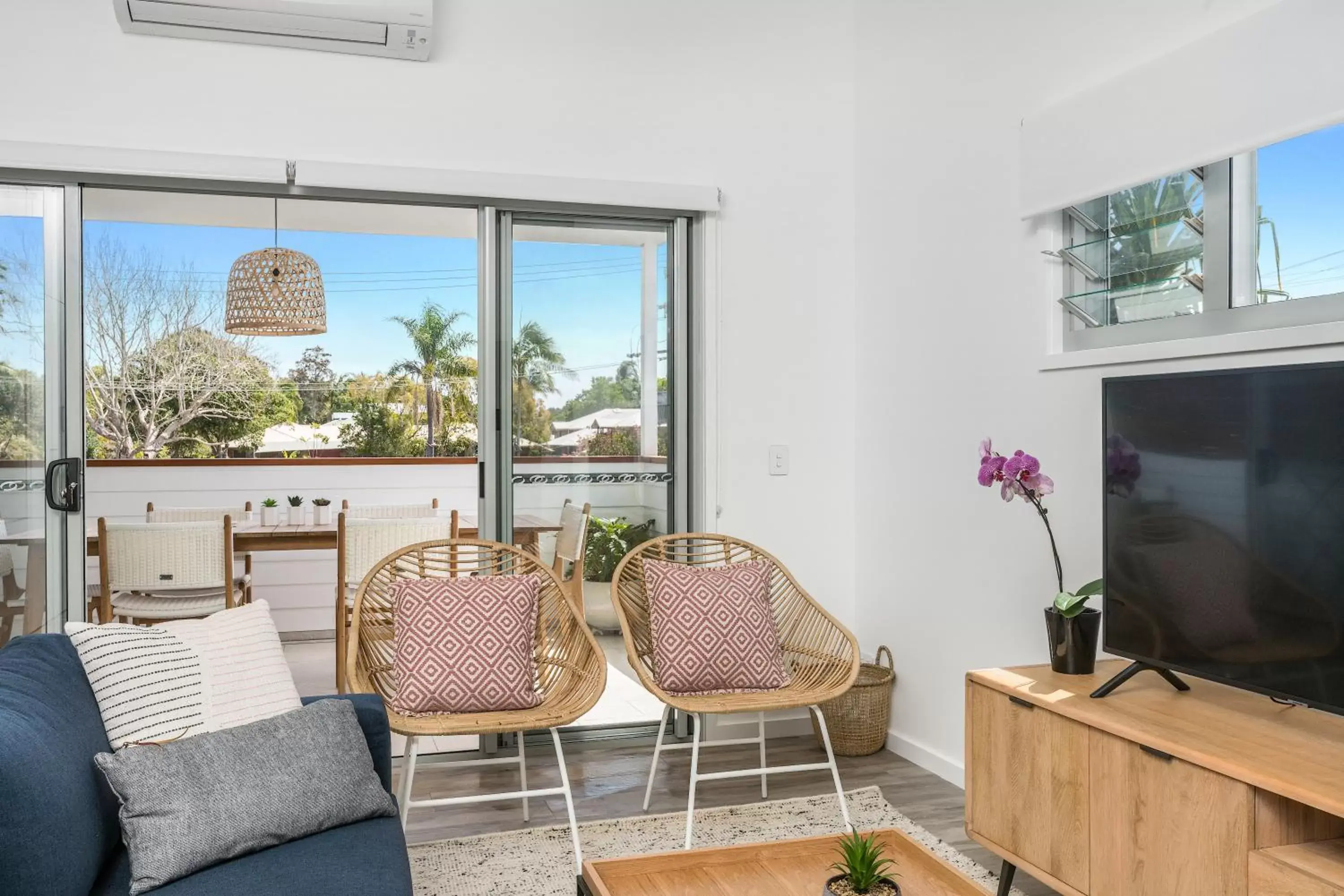 Living room, Seating Area in Aloha Byron Bay