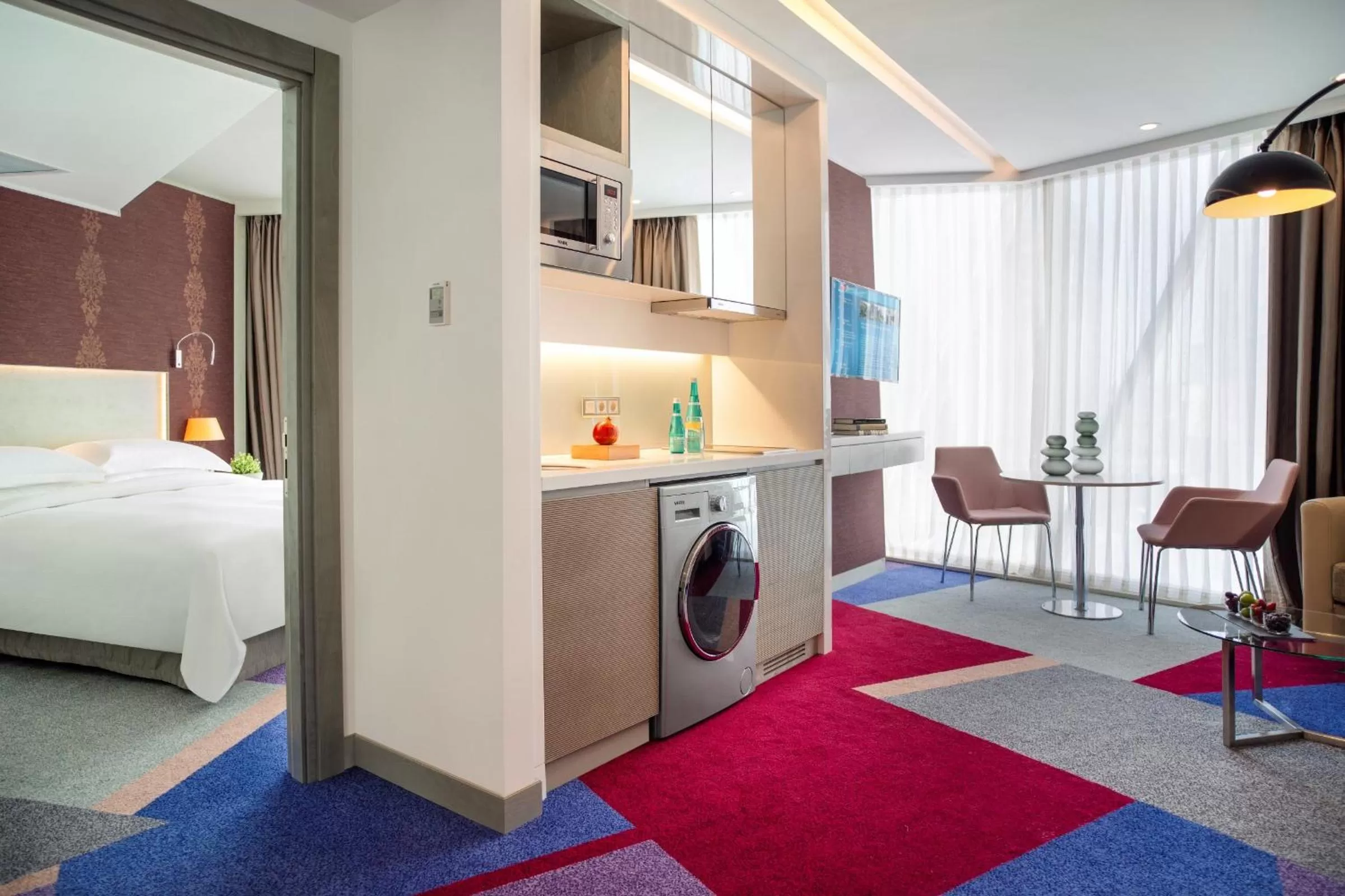 Shower, Bed in Burgu Arjaan by Rotana Istanbul Asia