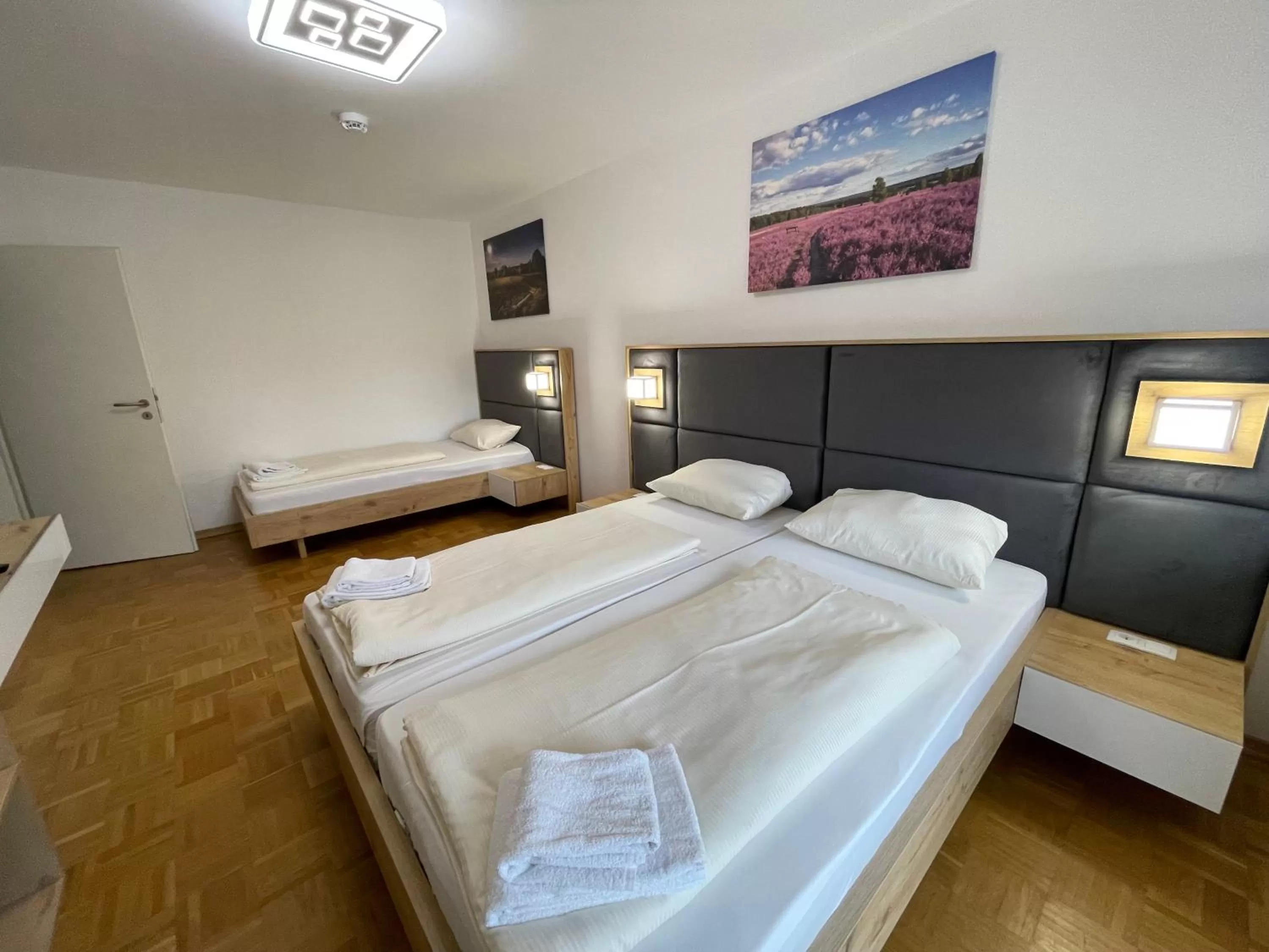 Bed in Hotel Bispinger Hof