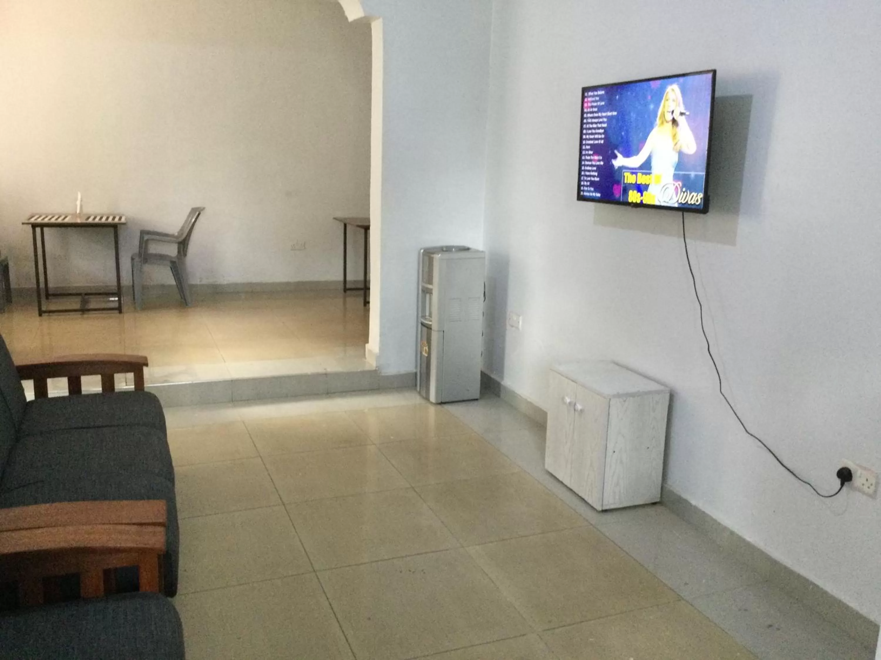 Lounge or bar, TV/Entertainment Center in Milimani Comfort