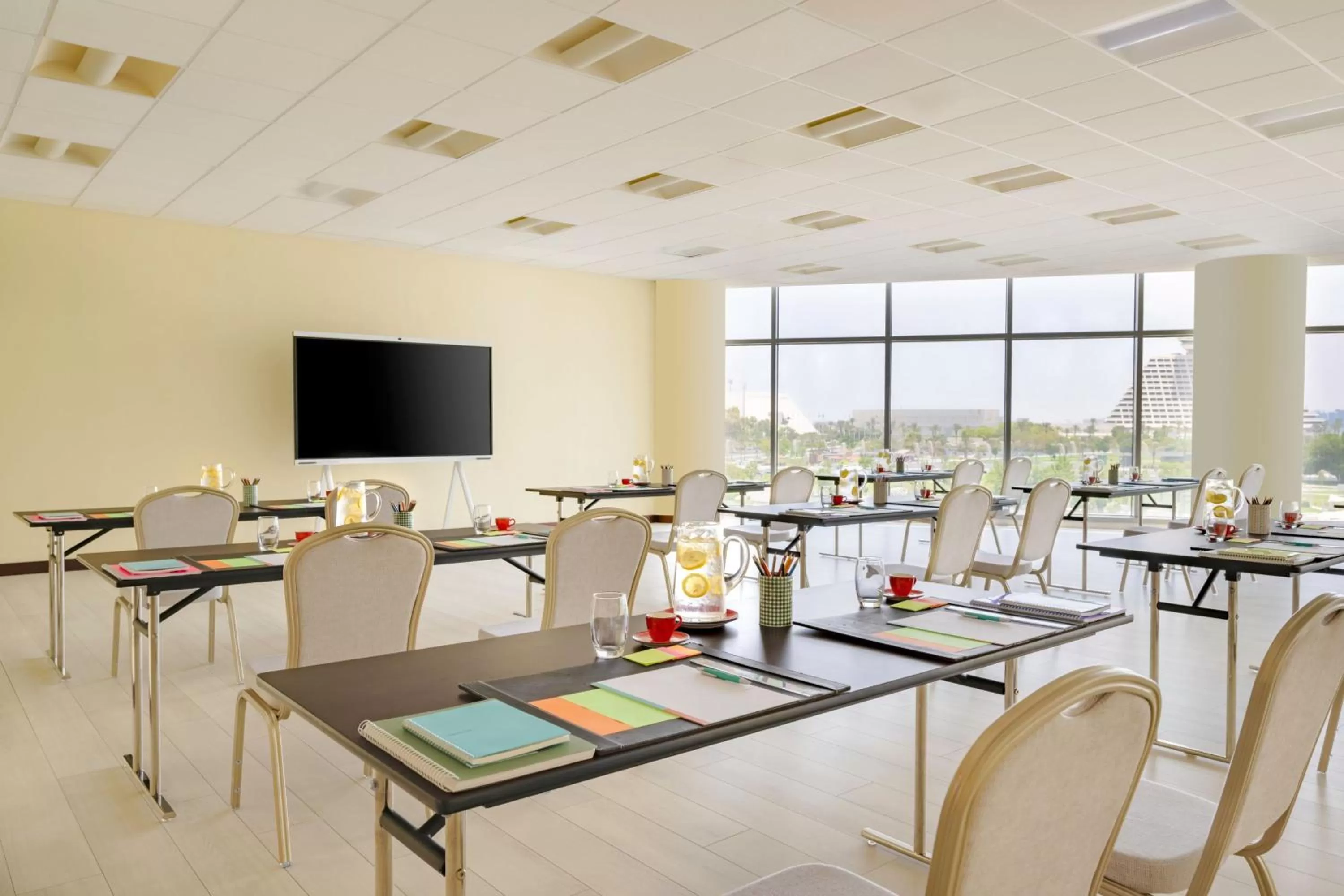 Meeting/conference room in Le Meridien City Center Doha