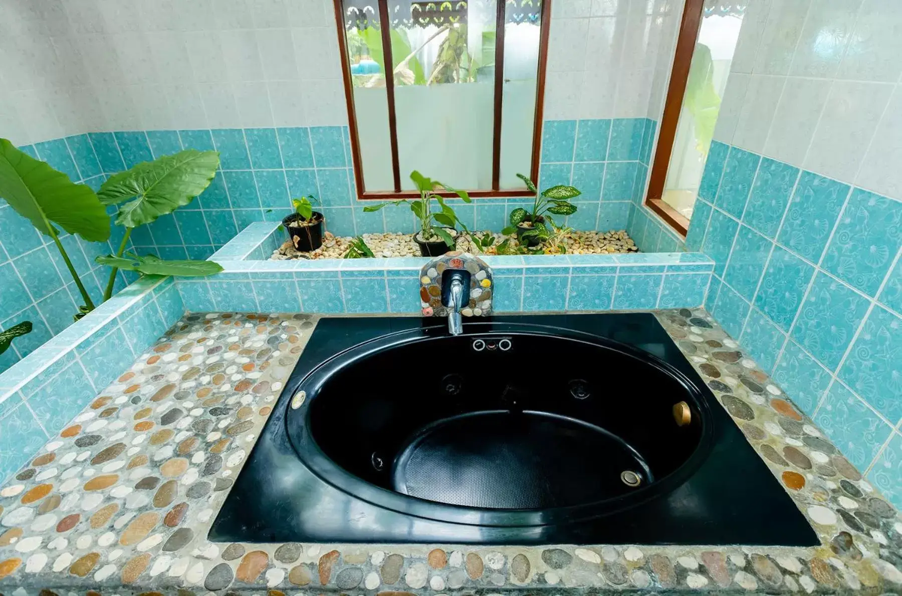 Hot Tub, Bathroom in Ao Nang Bay Resort