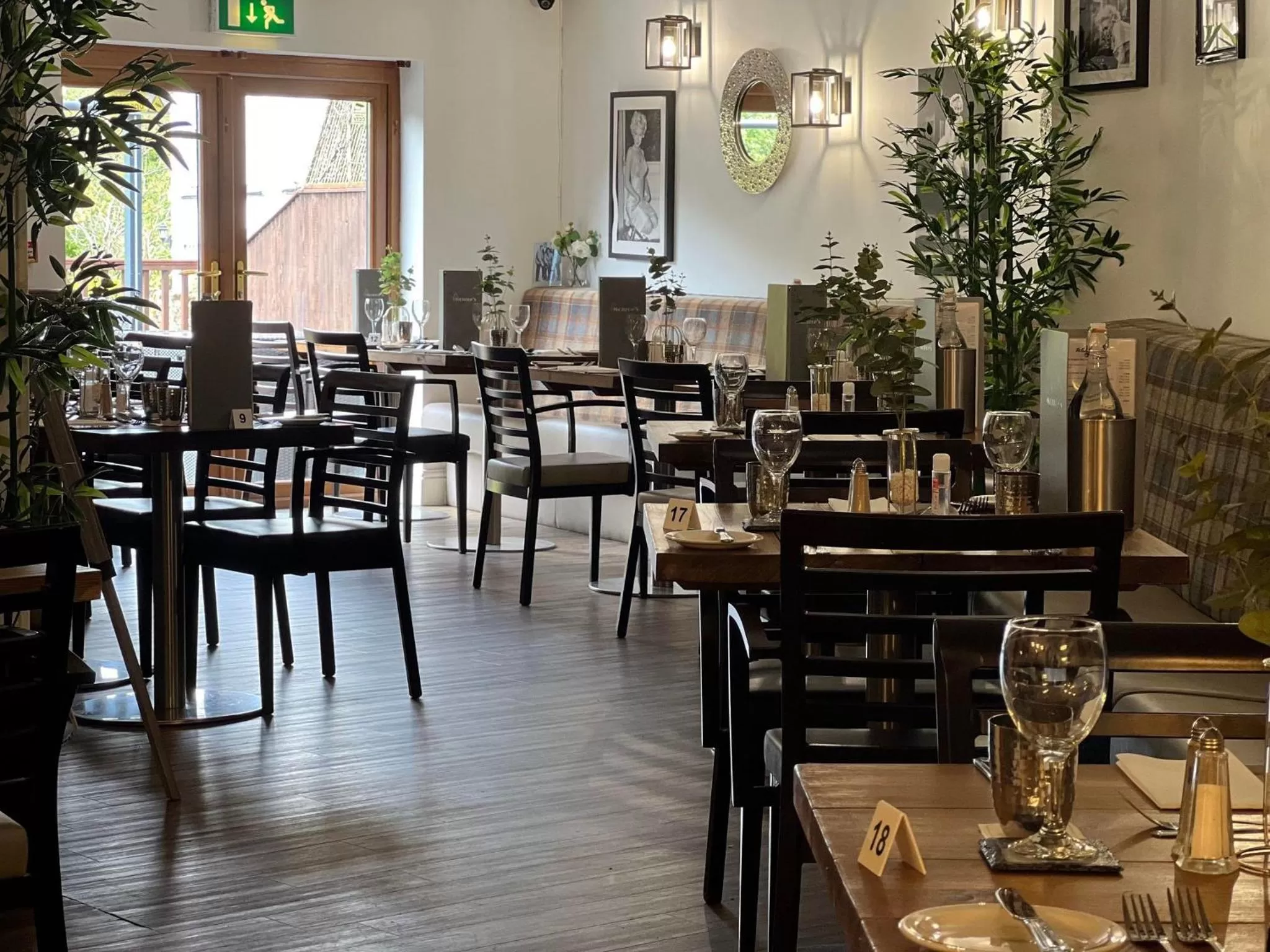 Restaurant/places to eat in The Gower Hotel