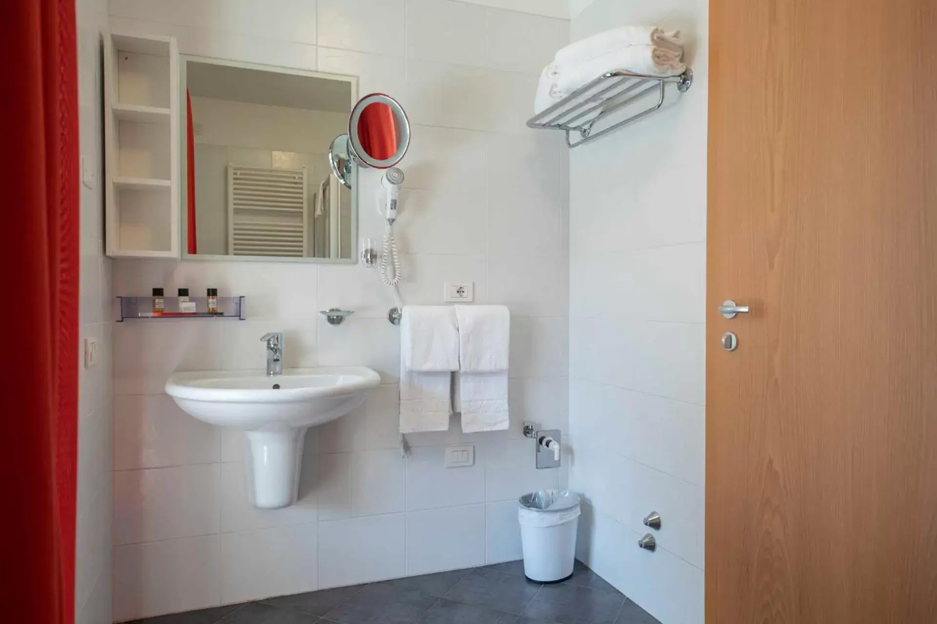 Bathroom in 4 Limoni Apartment Resort