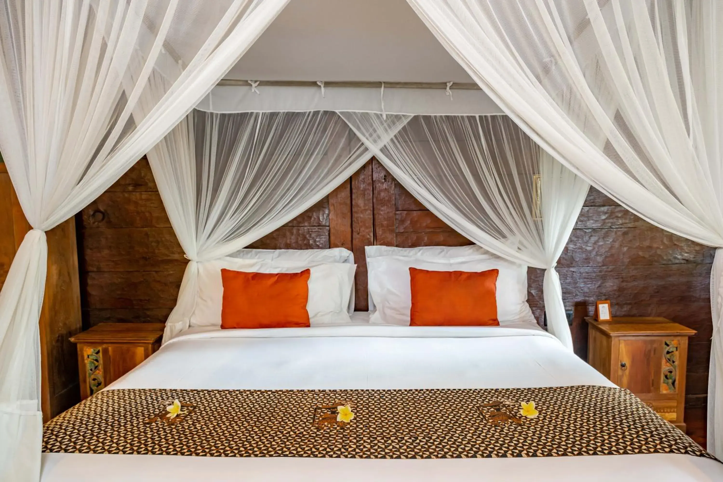 Bed in Aryaswara Villa Ubud