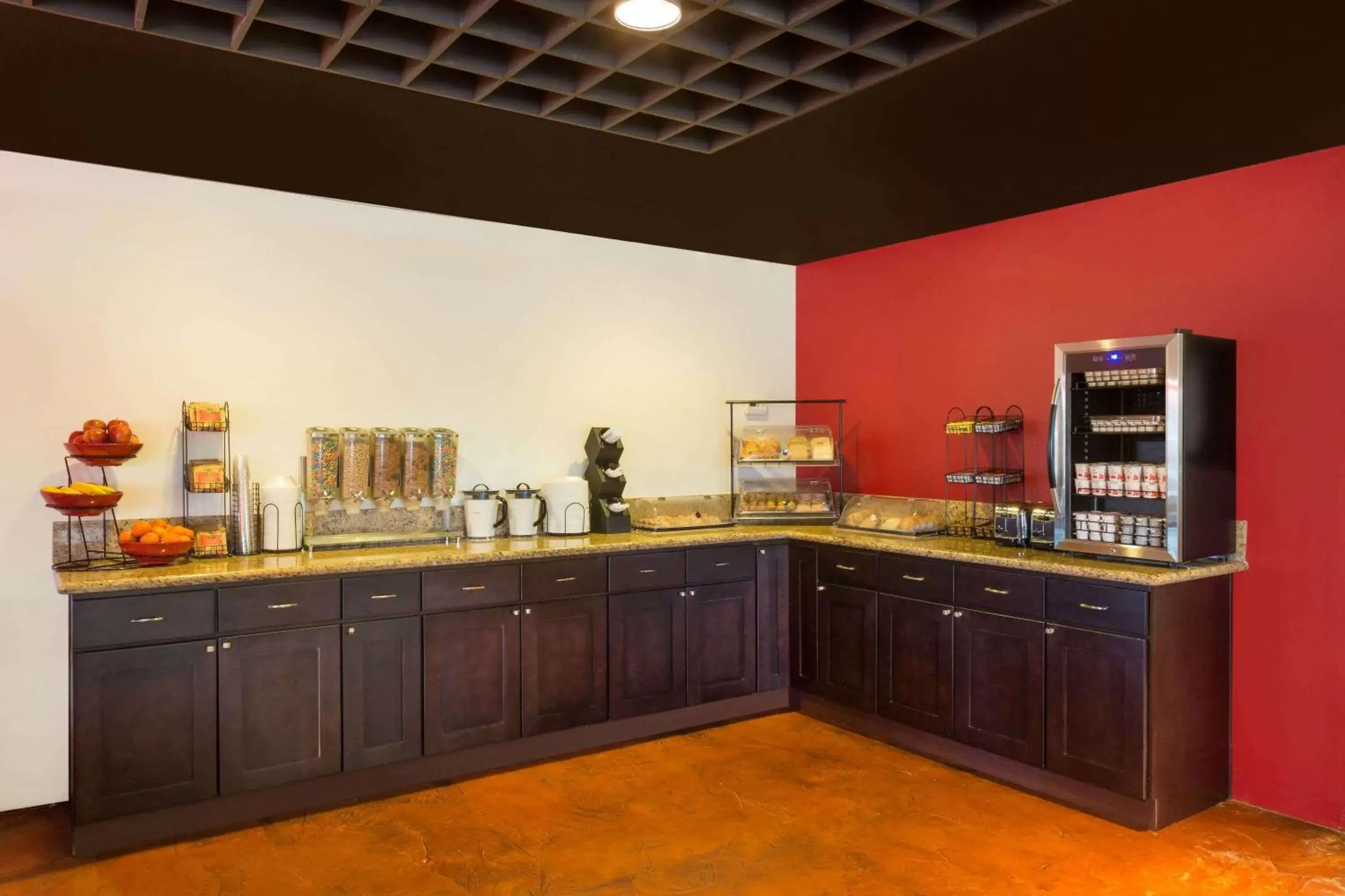 Restaurant/places to eat in Ramada by Wyndham Cedar City Restaurant/places to eat in Ramada by Wyndham Cedar City