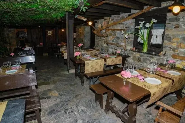 Garden view, Restaurant/Places to Eat in La Moncloa de San Lazaro