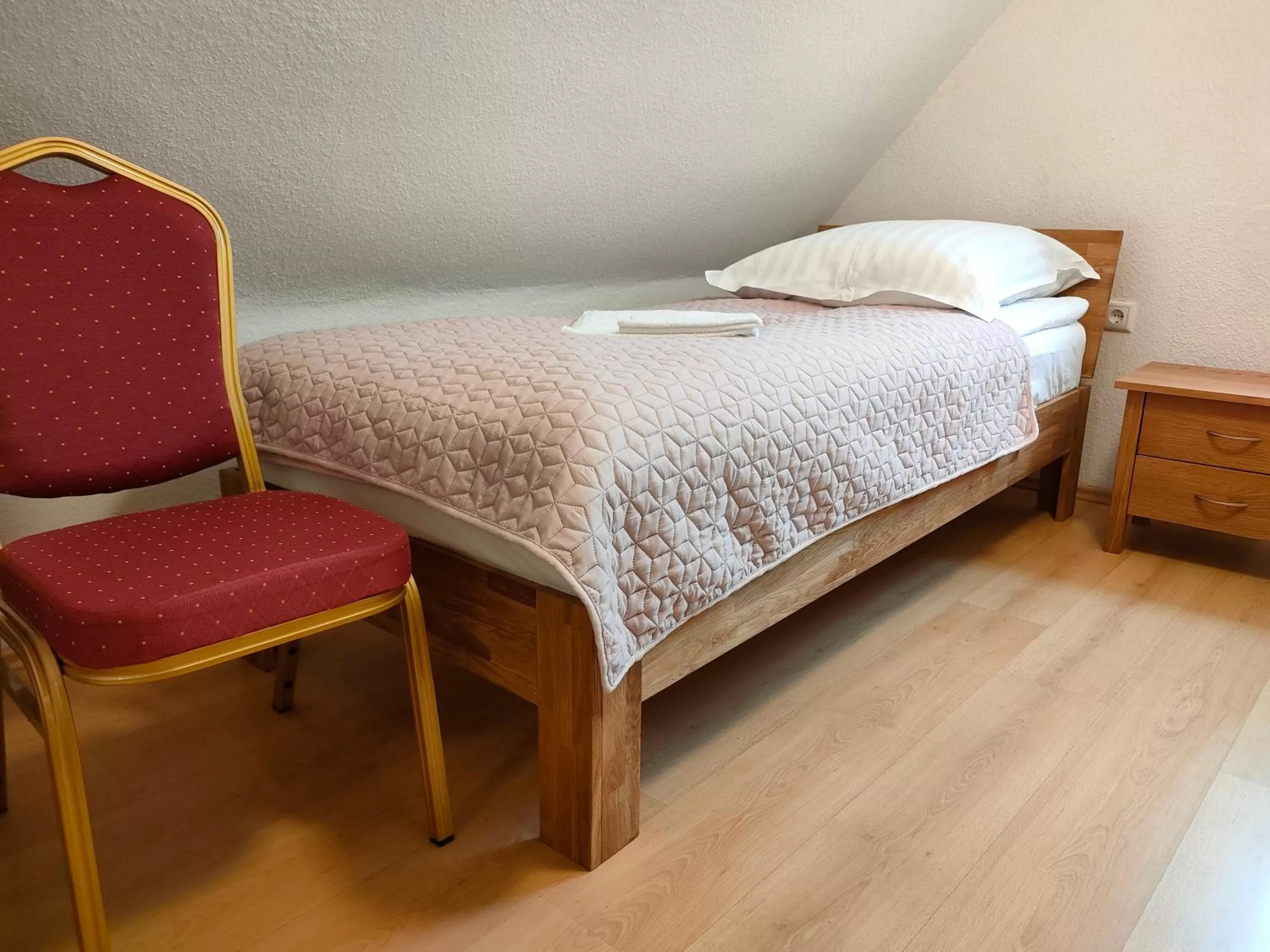 Bedroom, Bed in AM BERG Hotel