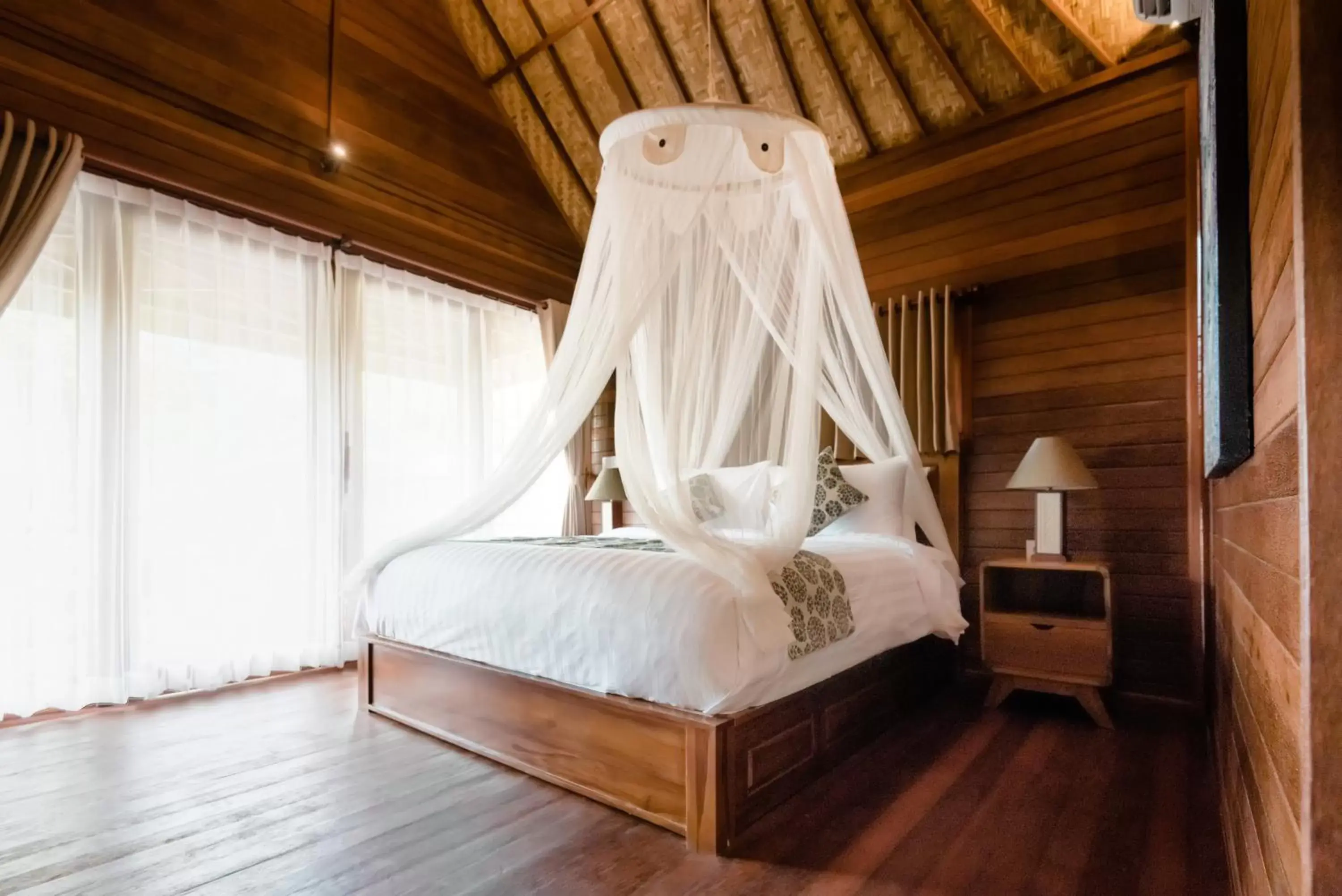 Bed in Mamamia Island Villa