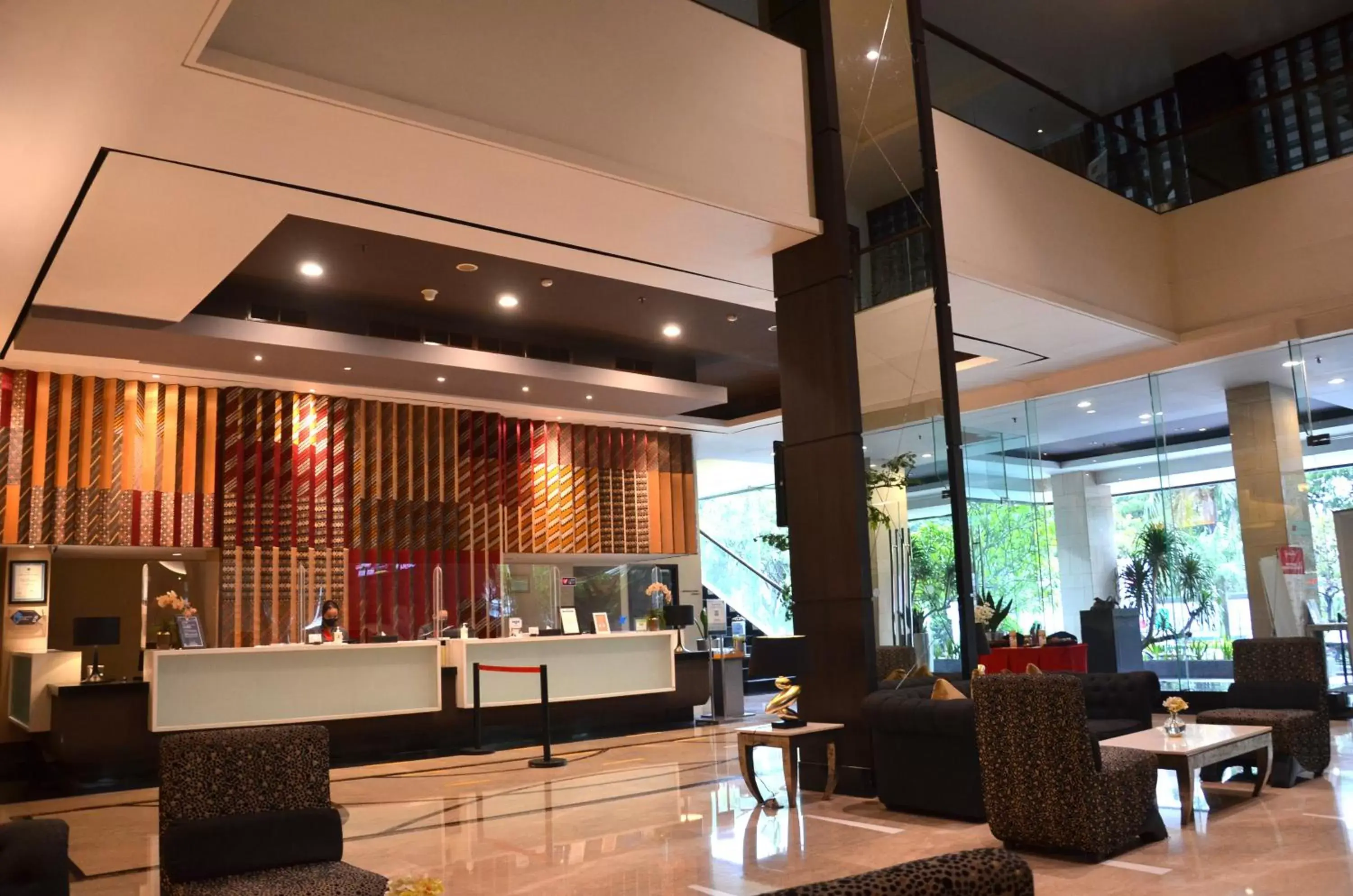 Lobby or reception, Restaurant/Places to Eat in Grand Zuri Cikarang Jababeka