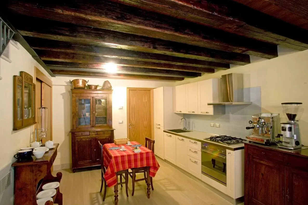 Kitchen/Kitchenette in San Cassiano jacuzzi